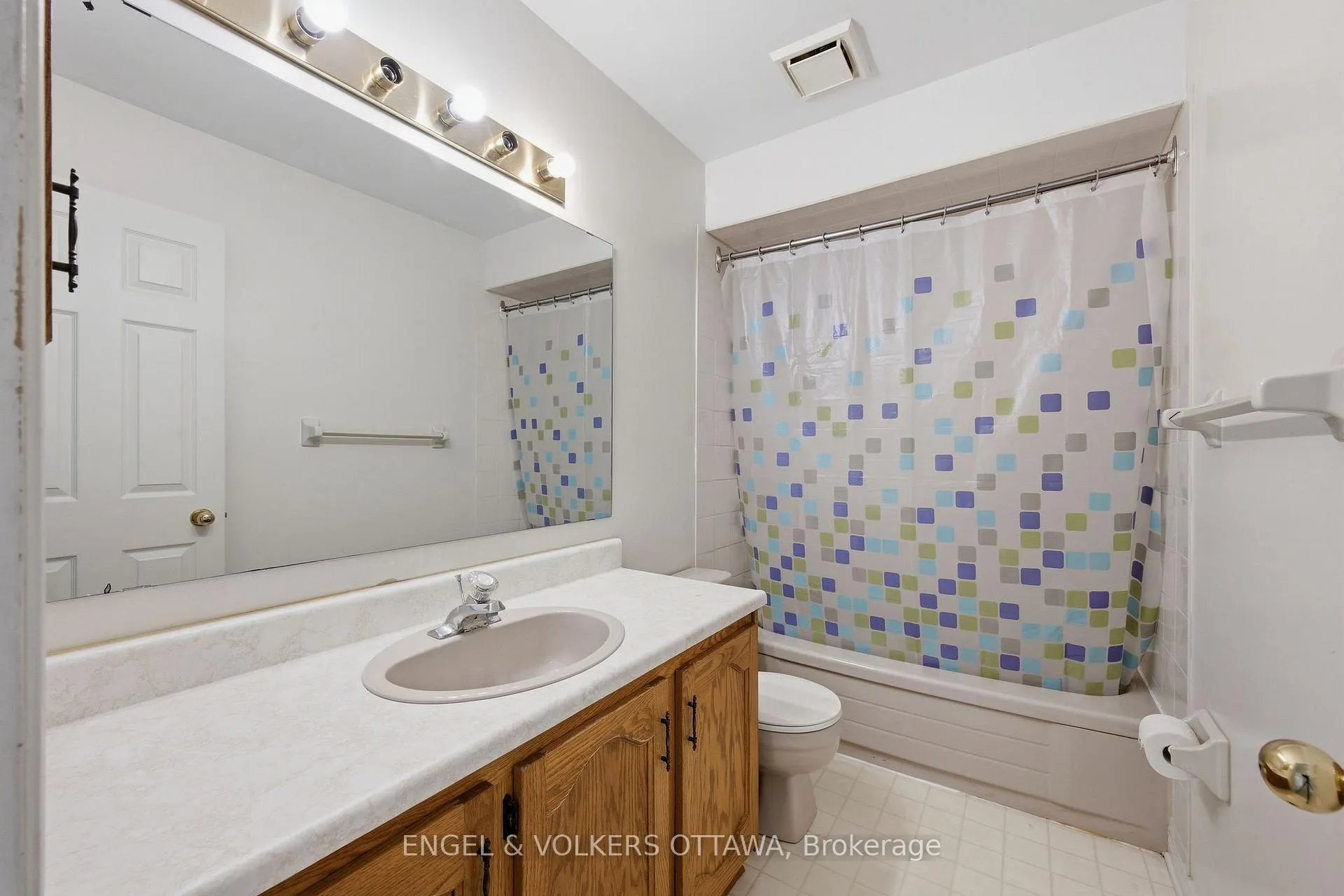 Photo 27 of 591 Merkley Drive, Ottawa, Fallingbrook/Pineridge — HOMEH