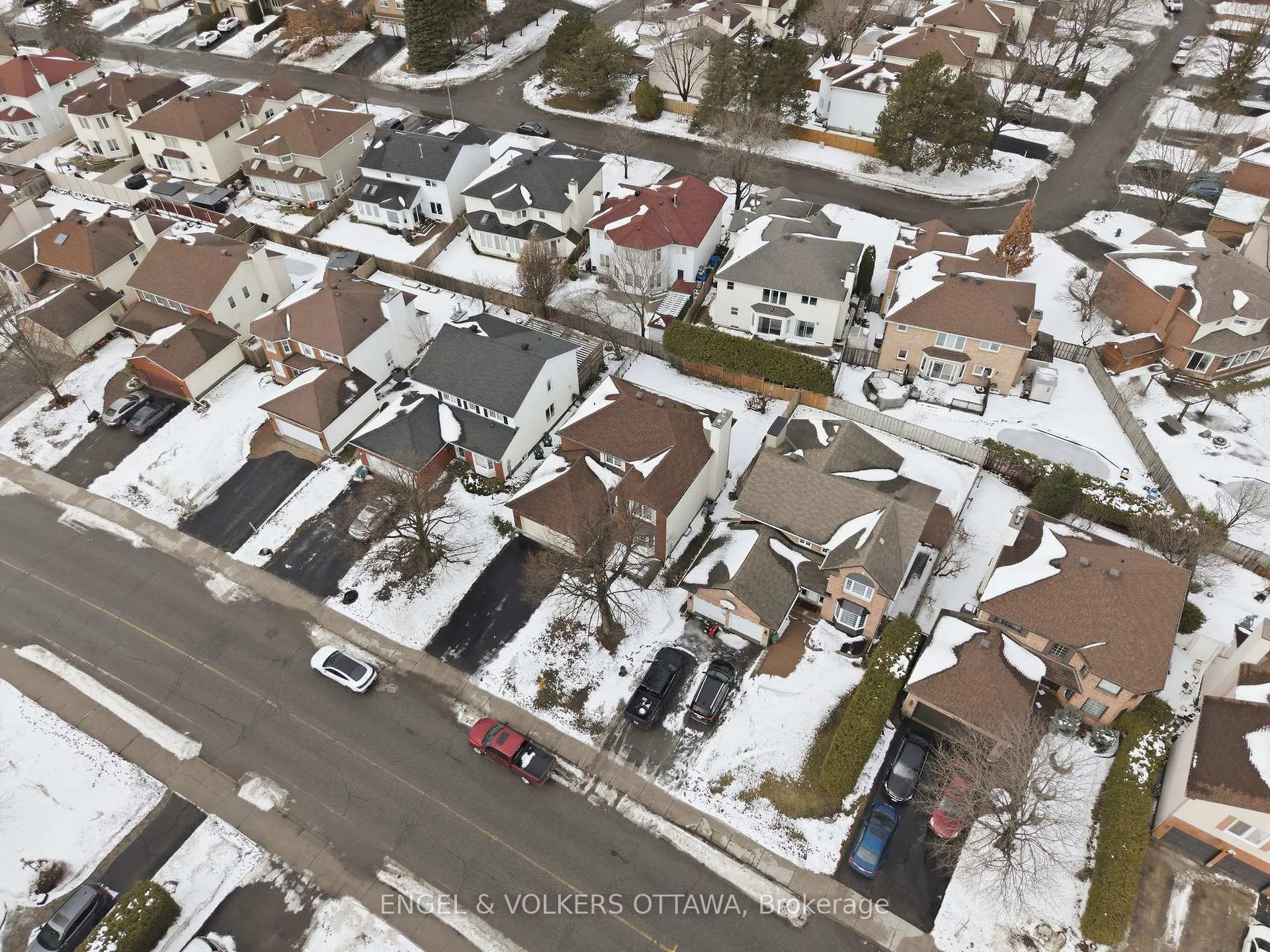 Photo 48 of 591 Merkley Drive, Ottawa, Fallingbrook/Pineridge — HOMEH