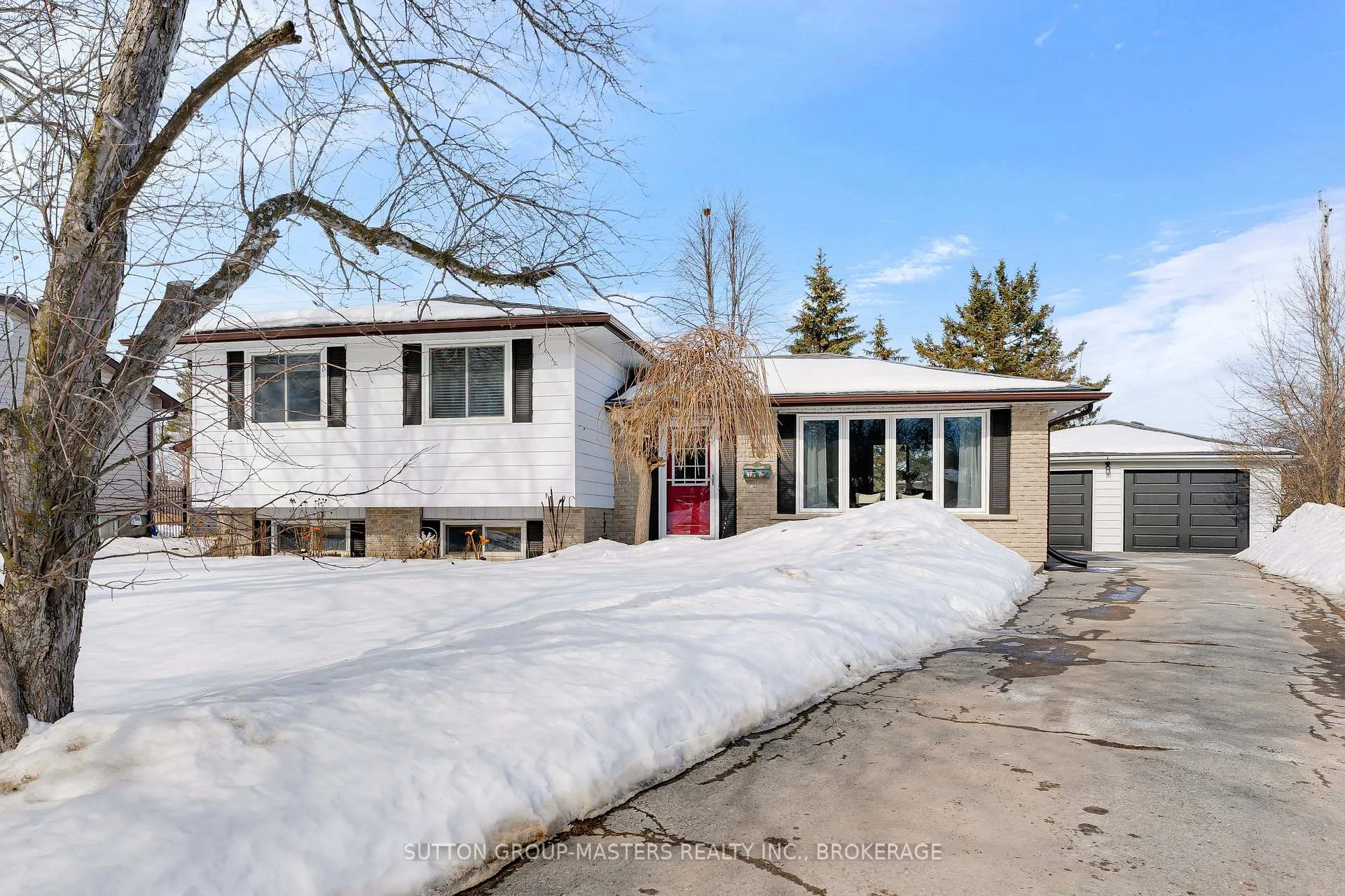 Photo 1 of 848 Allum Avenue, Kingston, South of Taylor-Kidd Blvd — HOMEH