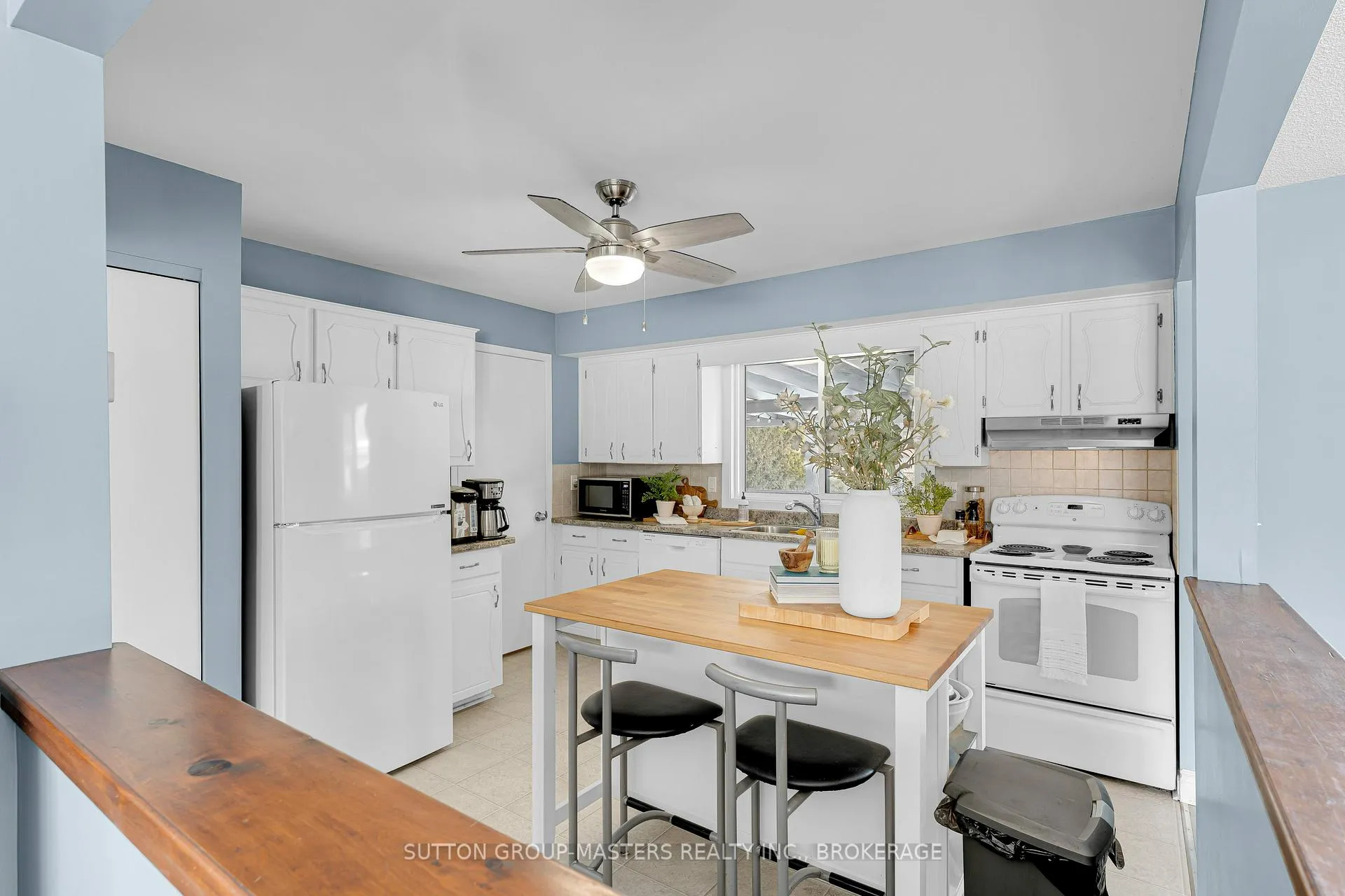 Photo 13 of 848 Allum Avenue, Kingston, South of Taylor-Kidd Blvd — HOMEH