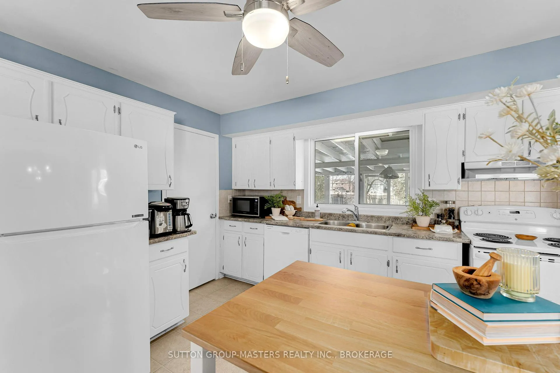 Photo 17 of 848 Allum Avenue, Kingston, South of Taylor-Kidd Blvd — HOMEH