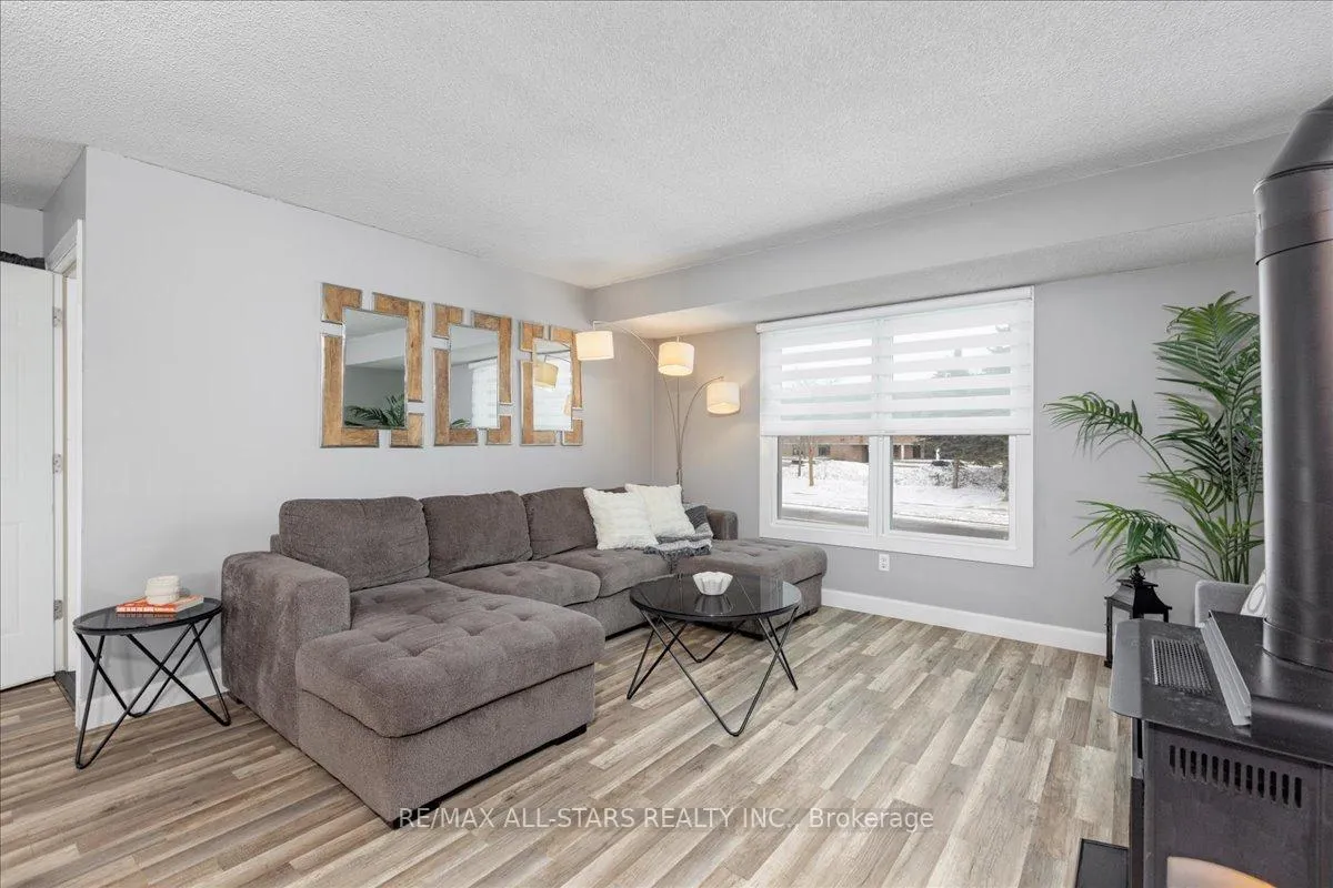 Photo 14 of 77 Biscayne Boulevard, Georgina, Keswick South — HOMEH
