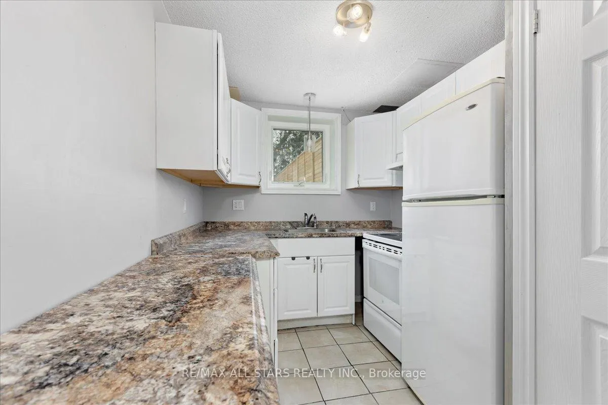 Photo 21 of 77 Biscayne Boulevard, Georgina, Keswick South — HOMEH