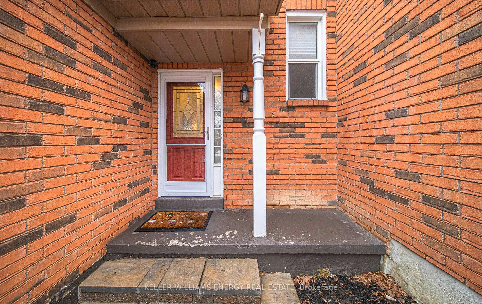 Photo 3 of 66 Wilkins Crescent, Clarington, Courtice — HOMEH