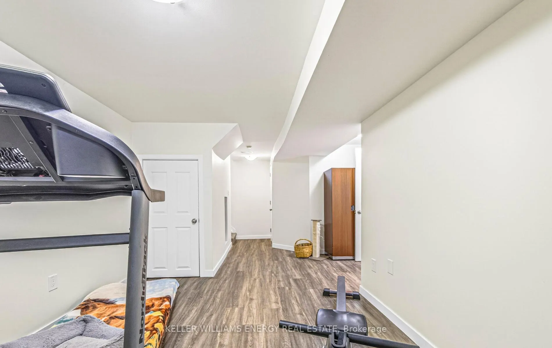 Photo 29 of 66 Wilkins Crescent, Clarington, Courtice — HOMEH