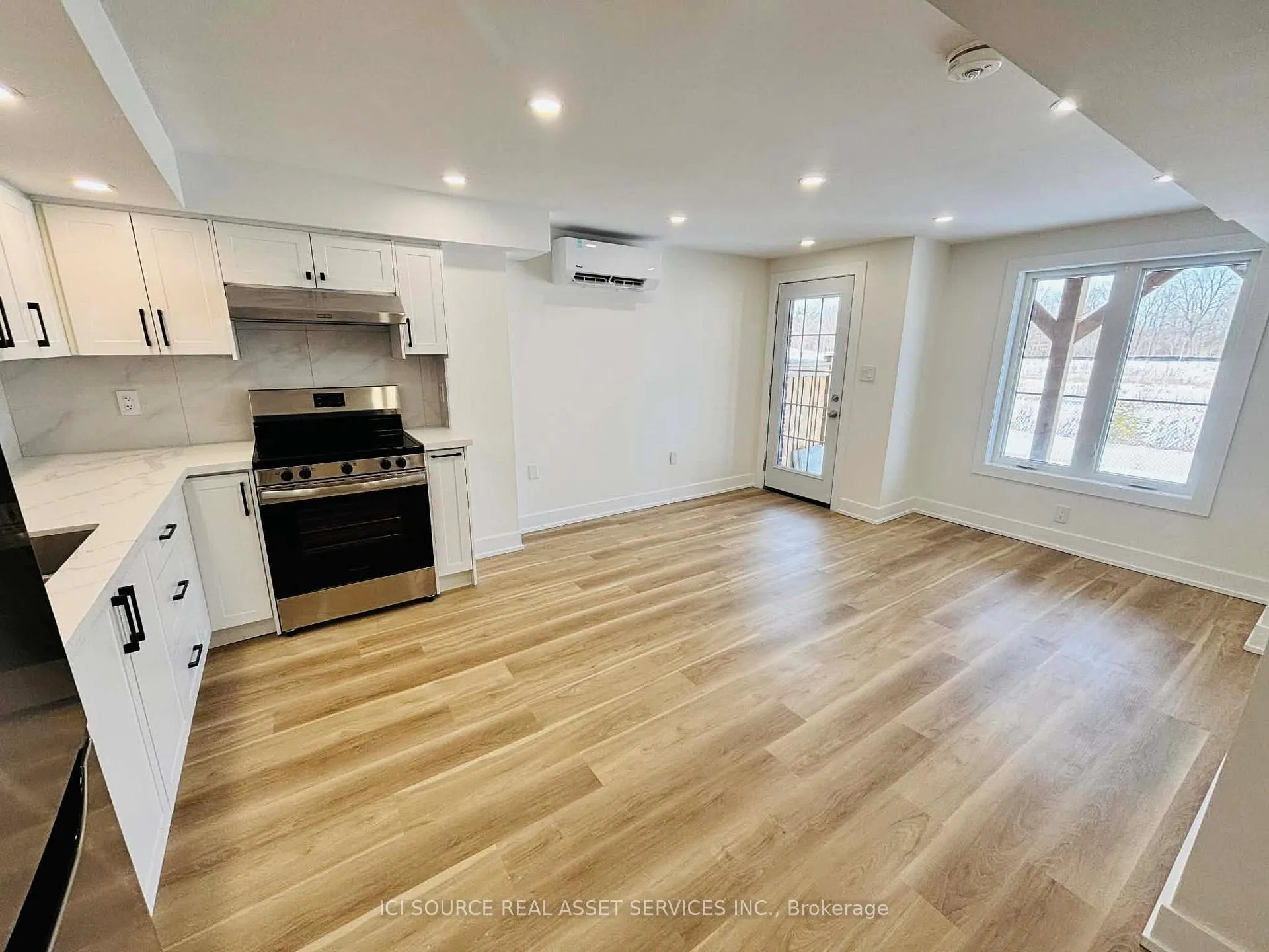 Photo 2 of Unit A, 3283 Turnstone Boulevard, Pickering, Rural Pickering — HOMEH