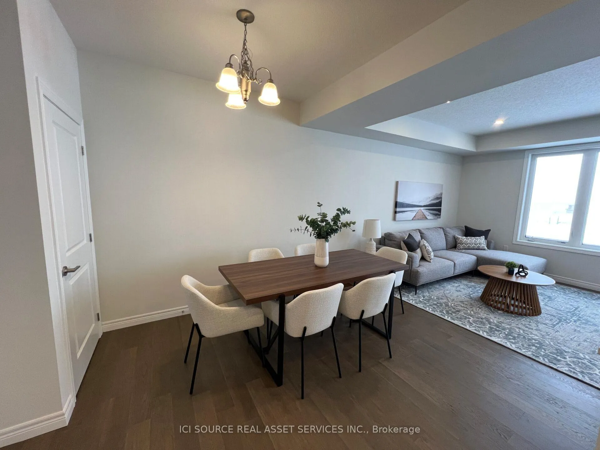 Photo 6 of 264 Tanglewood Drive, Hamilton, Rural Glanbrook — HOMEH