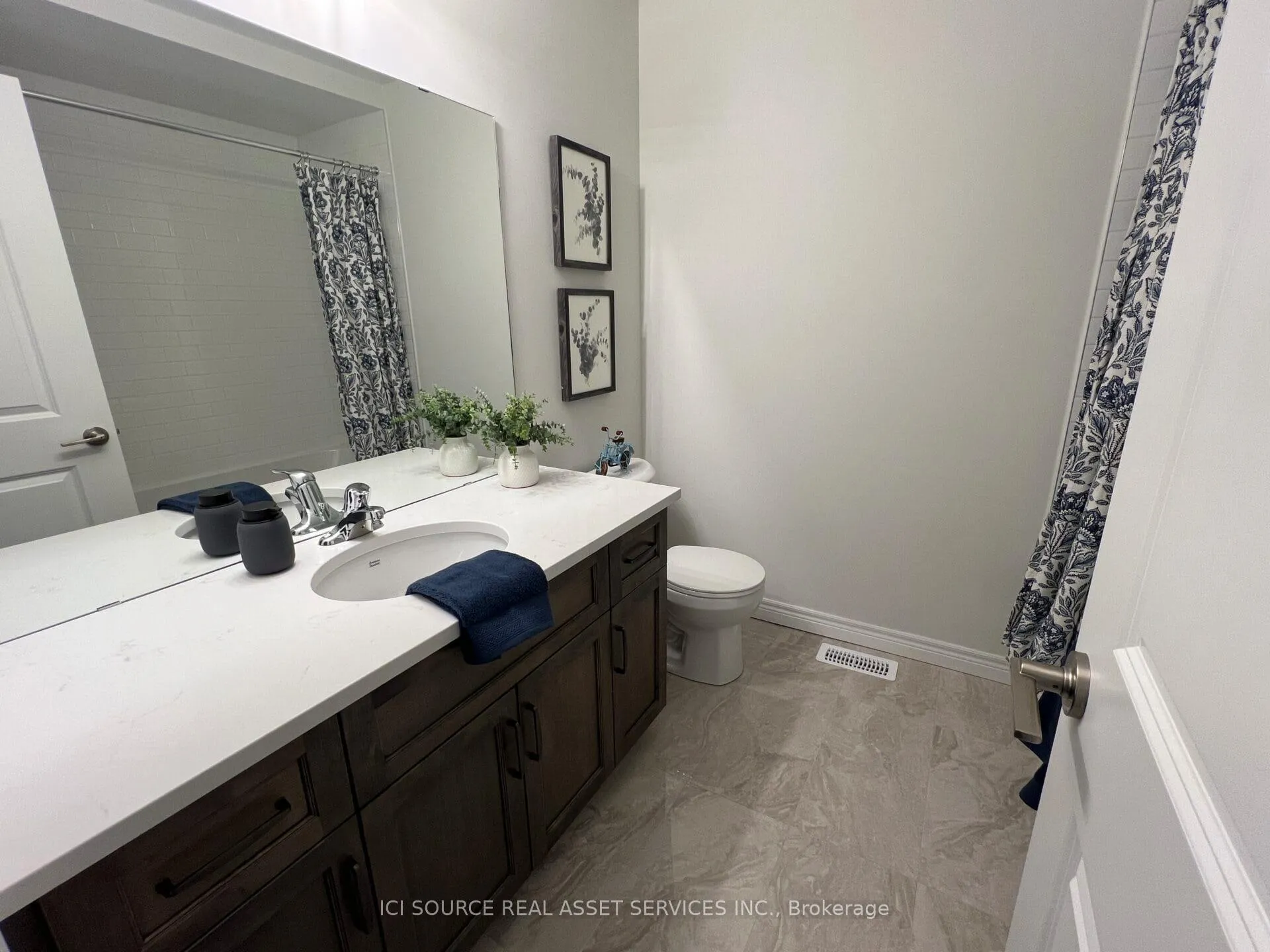Photo 23 of 264 Tanglewood Drive, Hamilton, Rural Glanbrook — HOMEH