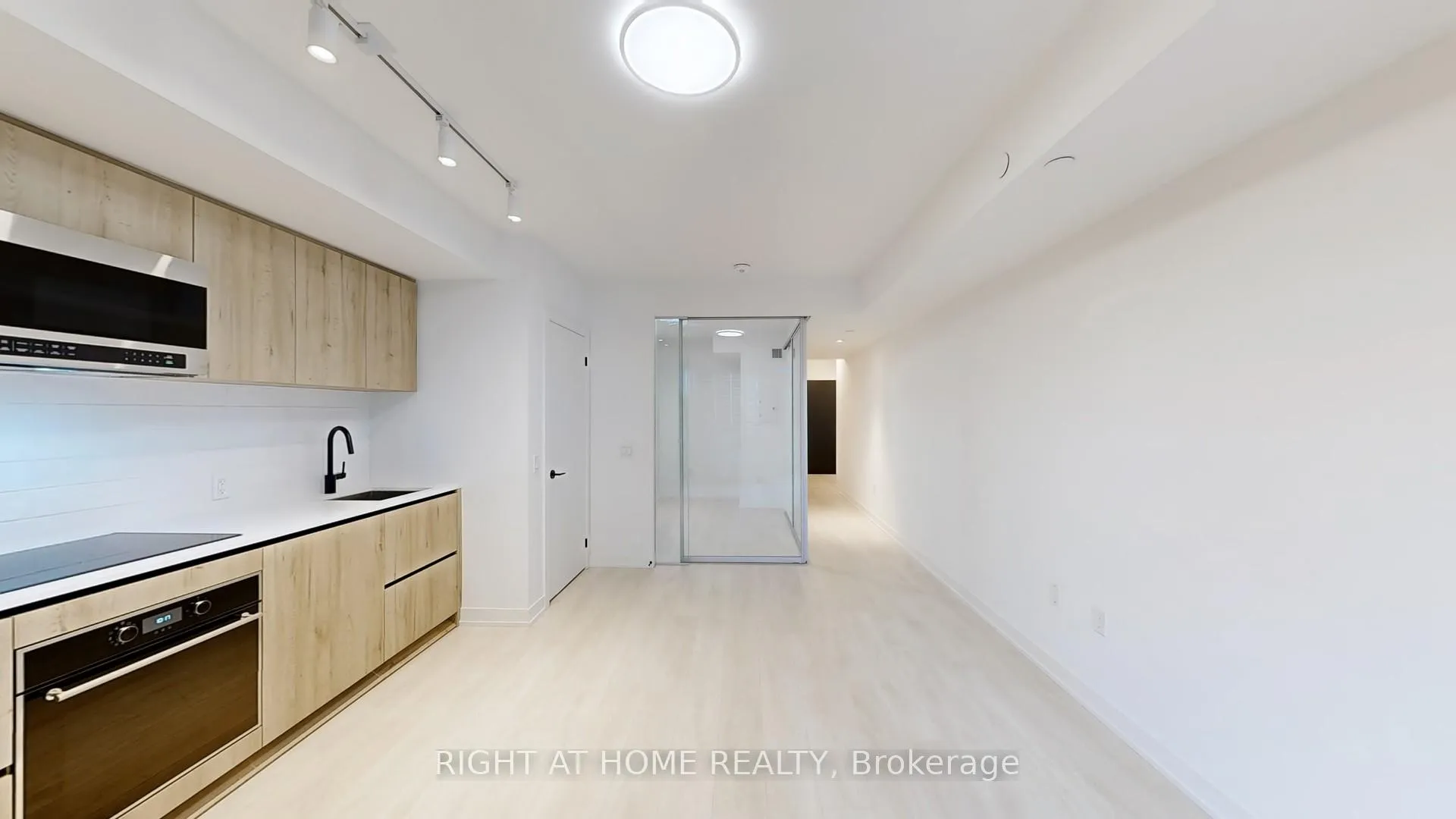 Photo 6 of Unit 308, 117 Broadway Avenue, Toronto, Mount Pleasant West — HOMEH