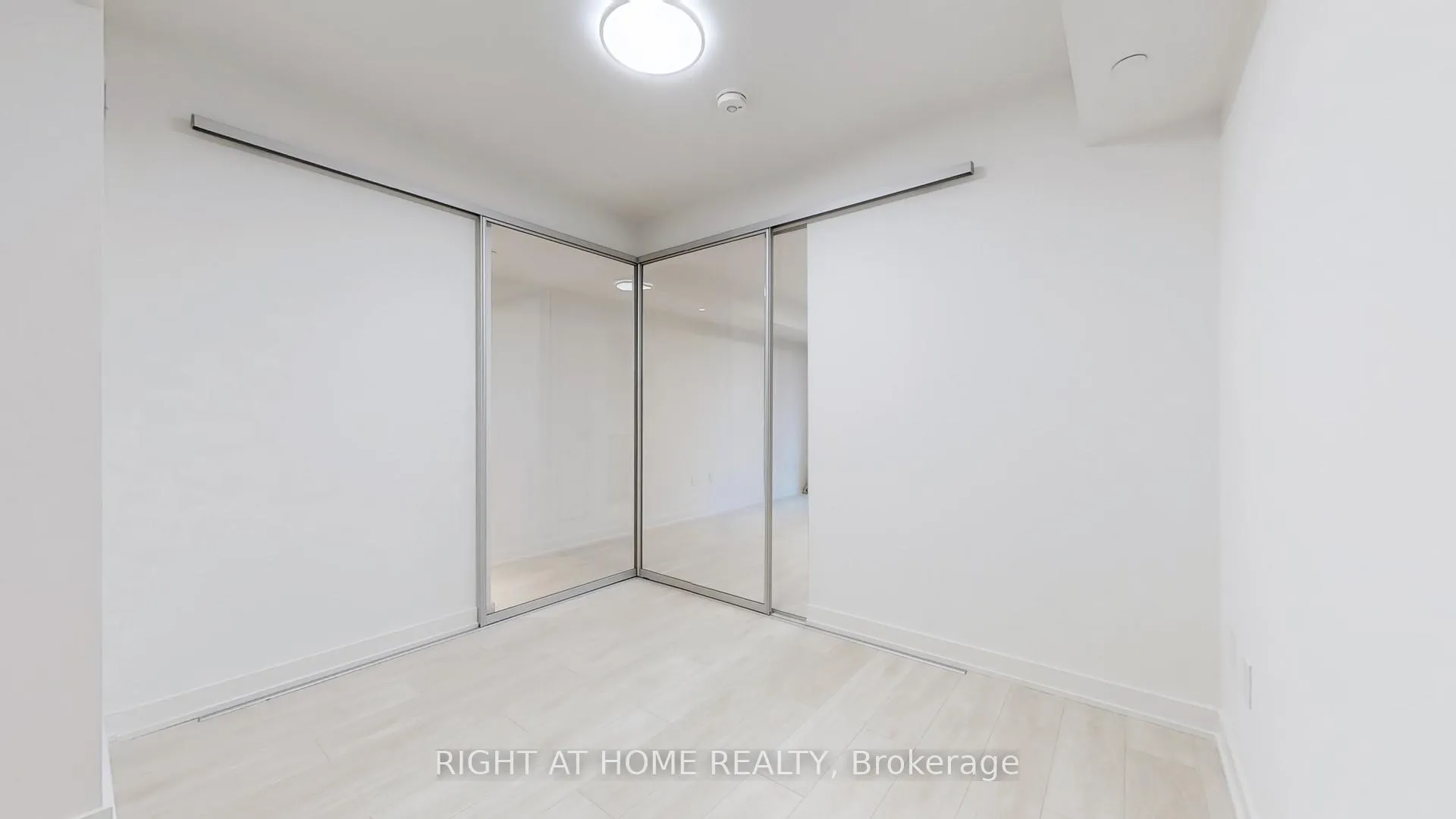Photo 14 of Unit 308, 117 Broadway Avenue, Toronto, Mount Pleasant West — HOMEH
