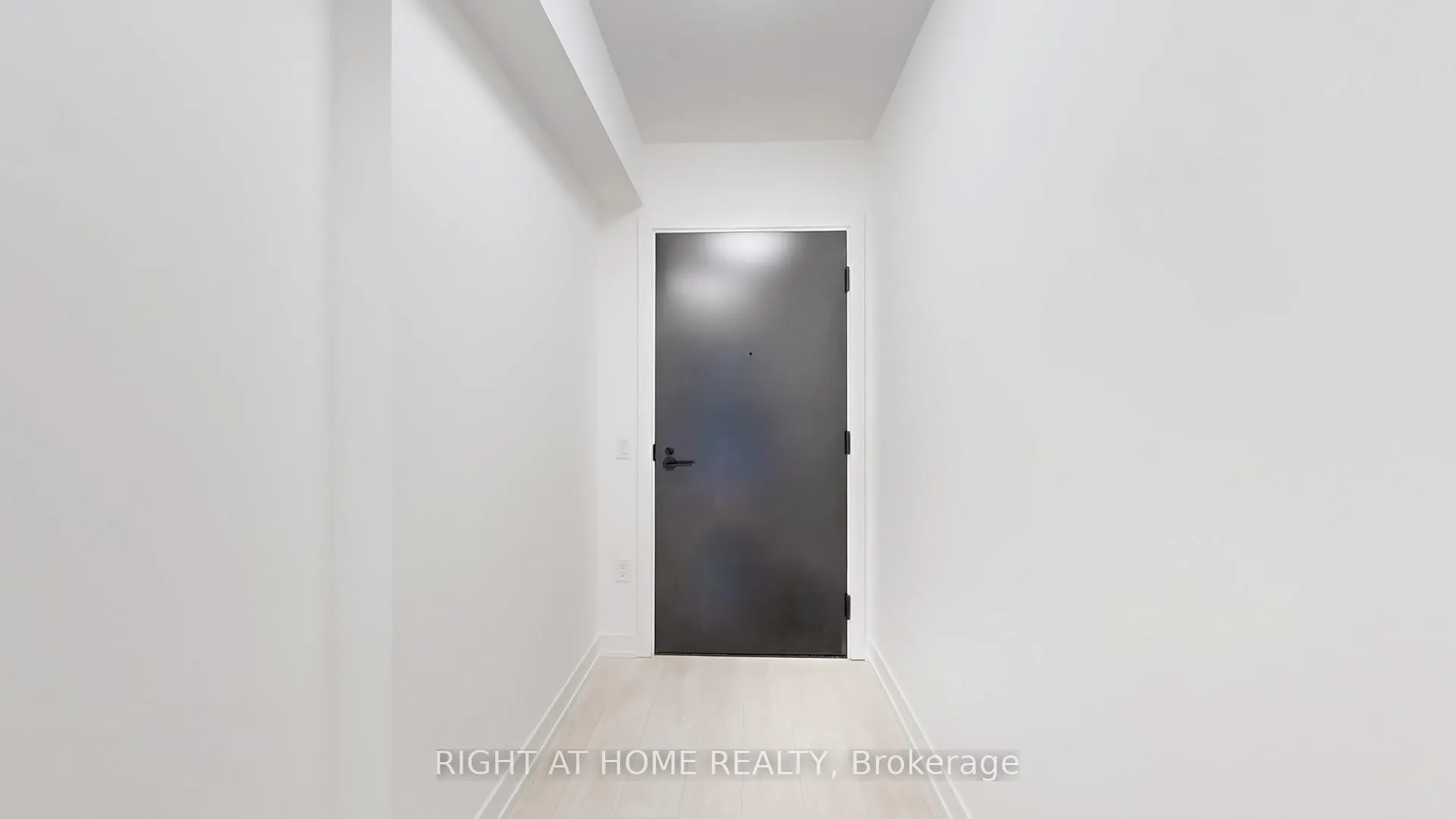 Photo 18 of Unit 308, 117 Broadway Avenue, Toronto, Mount Pleasant West — HOMEH