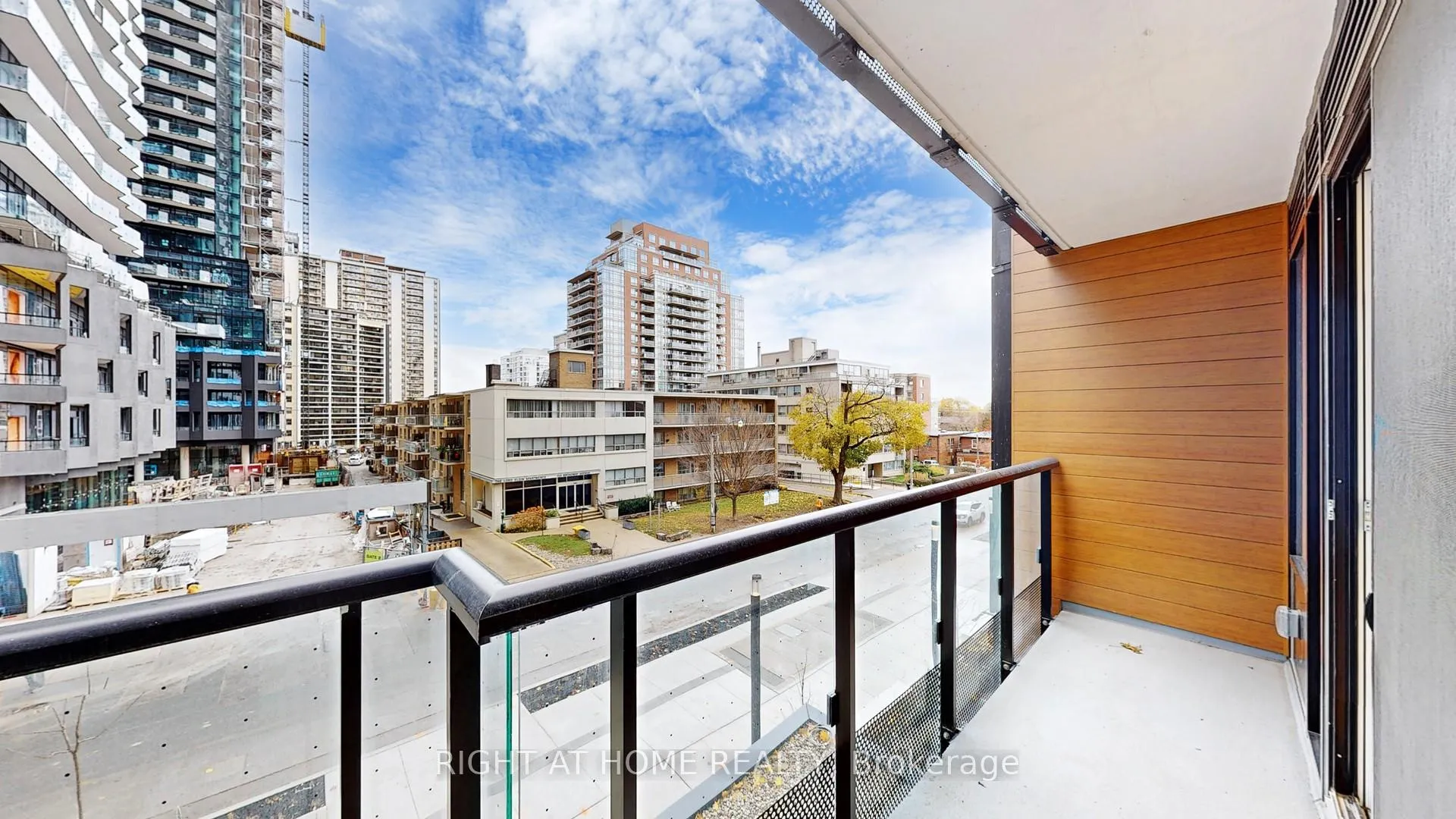 Photo 19 of Unit 308, 117 Broadway Avenue, Toronto, Mount Pleasant West — HOMEH
