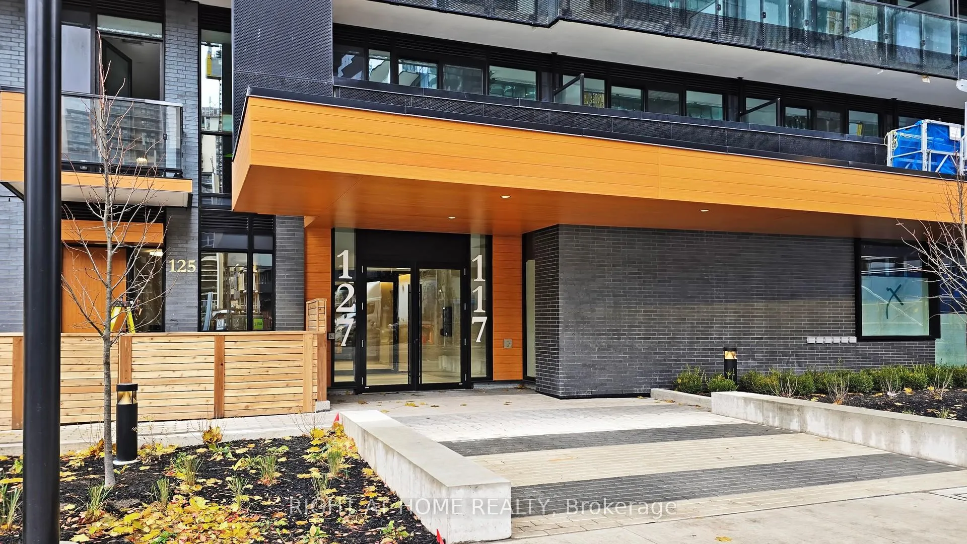 Photo 26 of Unit 308, 117 Broadway Avenue, Toronto, Mount Pleasant West — HOMEH