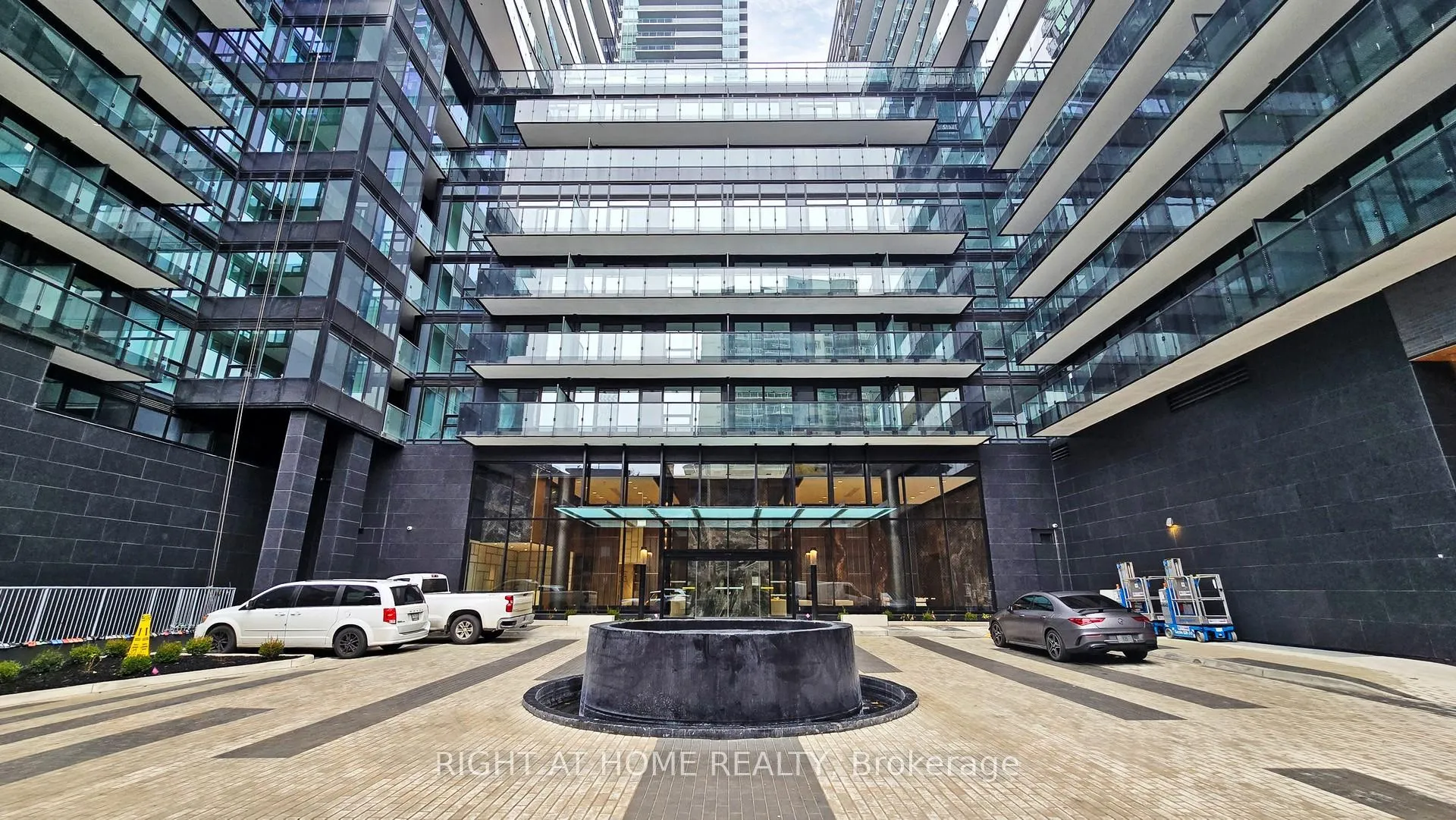 Photo 27 of Unit 308, 117 Broadway Avenue, Toronto, Mount Pleasant West — HOMEH