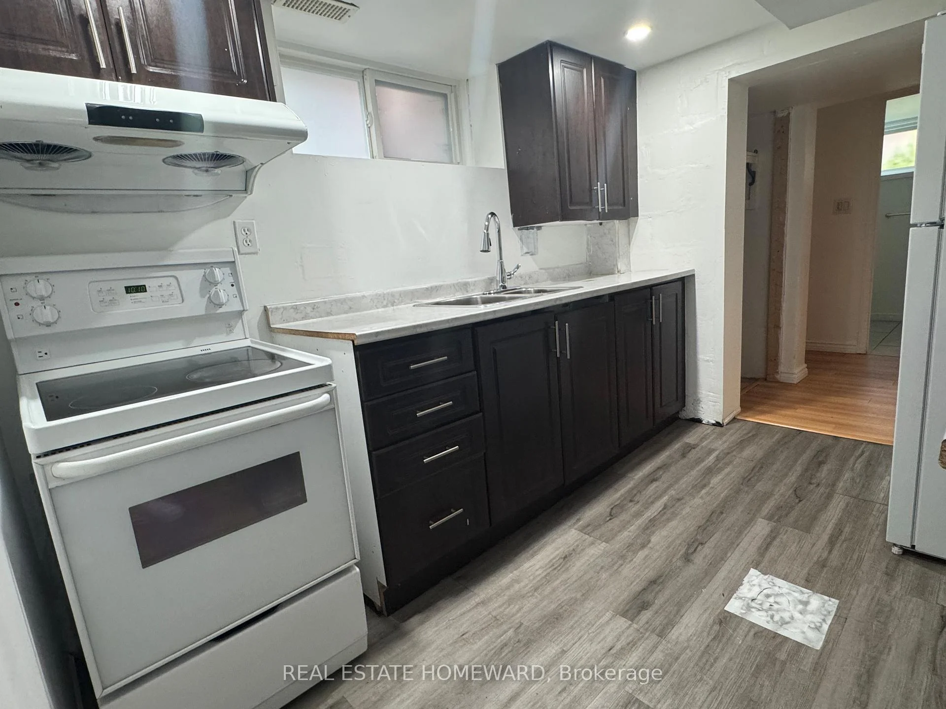 Photo 16 of Unit Bsmt, 30 Marchington Circle, Scarborough, Wexford-Maryvale — HOMEH