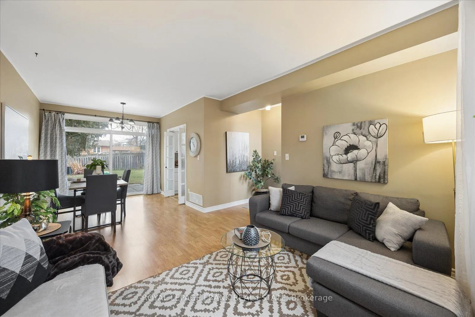 Photo 14 of 923 Greenwood Crescent, Whitby, Downtown Whitby — HOMEH