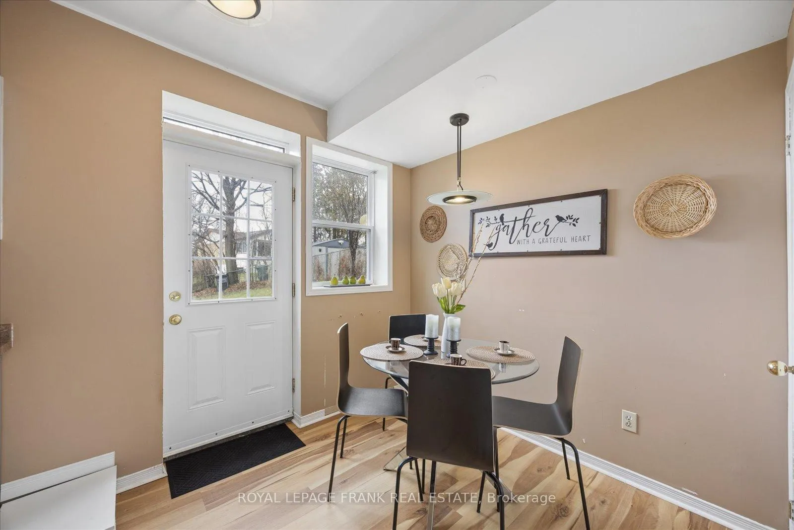 Photo 26 of 923 Greenwood Crescent, Whitby, Downtown Whitby — HOMEH