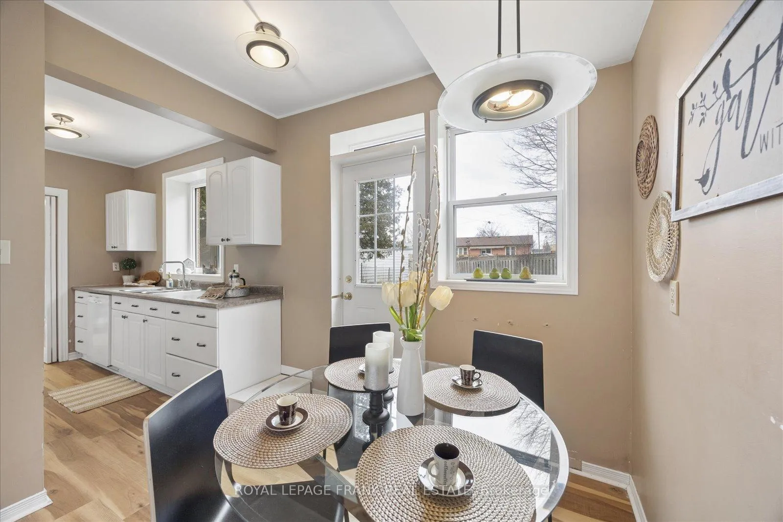 Photo 27 of 923 Greenwood Crescent, Whitby, Downtown Whitby — HOMEH