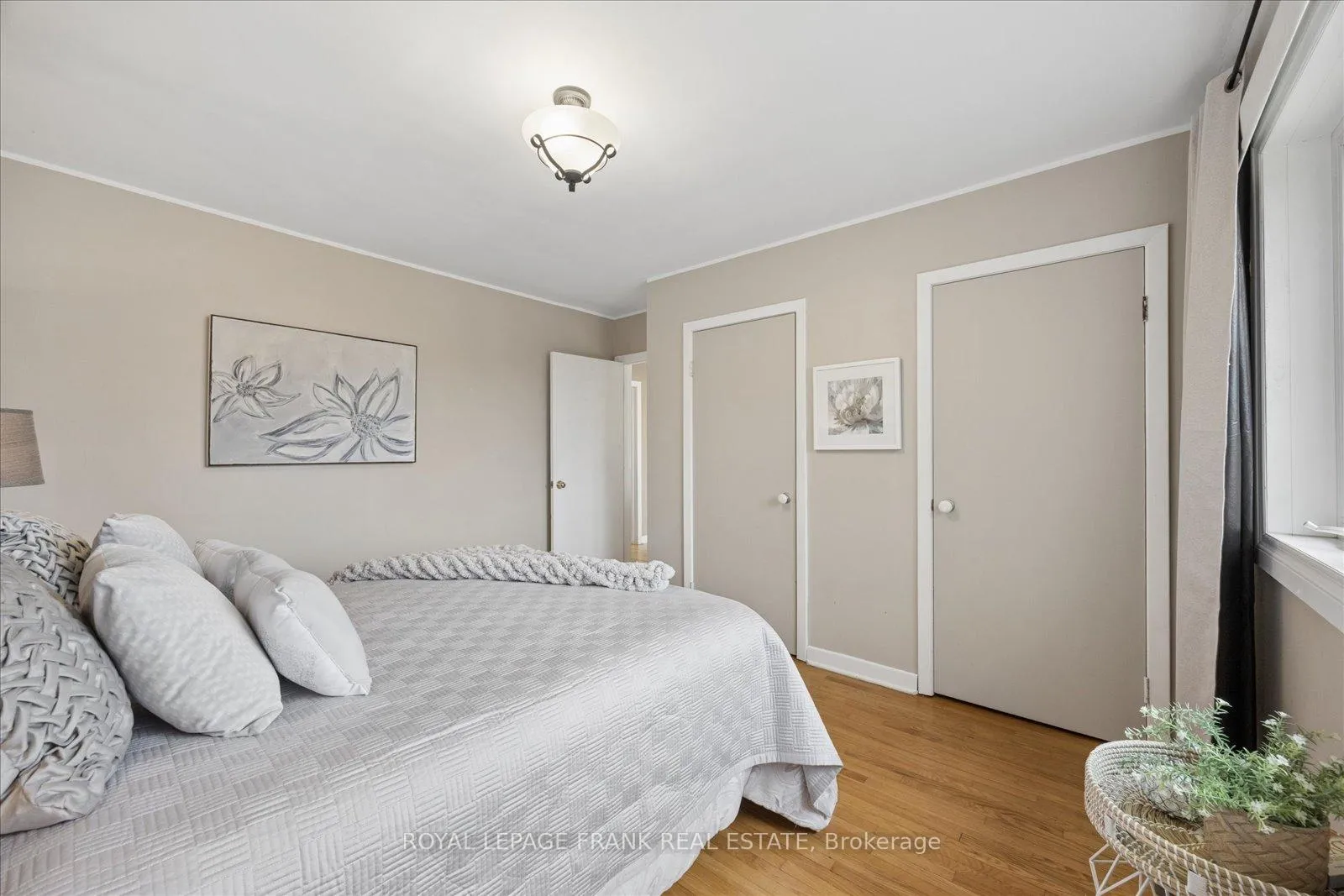 Photo 34 of 923 Greenwood Crescent, Whitby, Downtown Whitby — HOMEH
