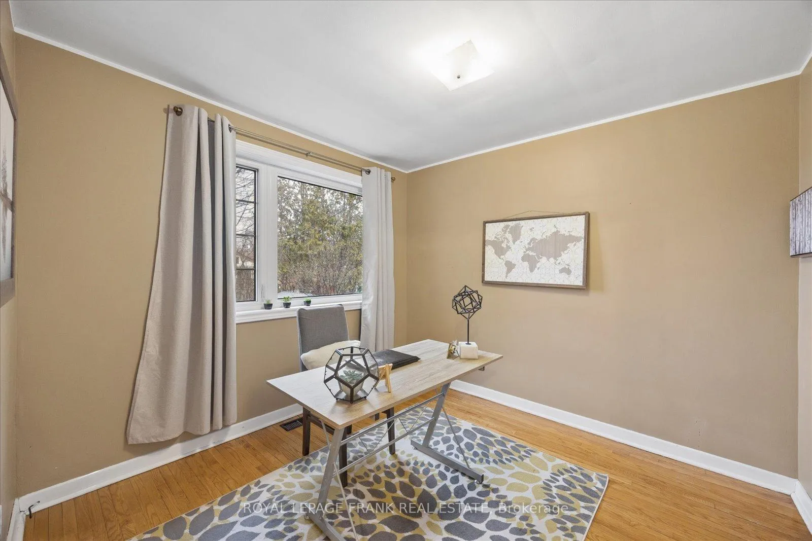 Photo 38 of 923 Greenwood Crescent, Whitby, Downtown Whitby — HOMEH