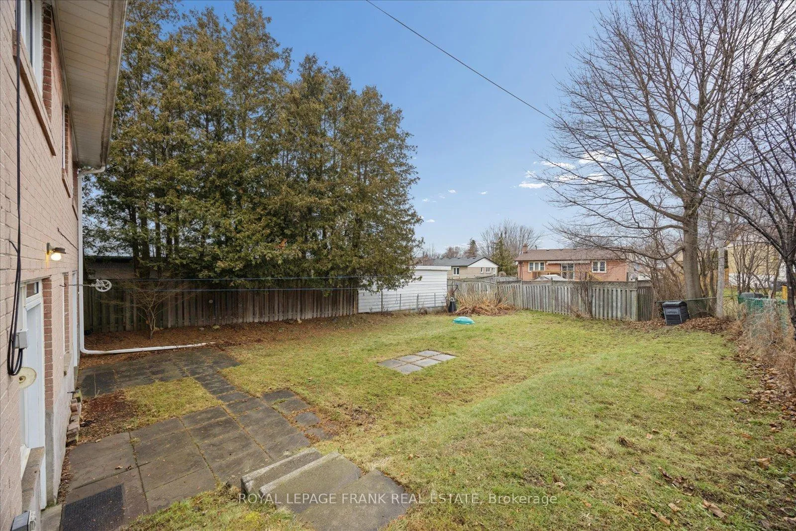 Photo 45 of 923 Greenwood Crescent, Whitby, Downtown Whitby — HOMEH