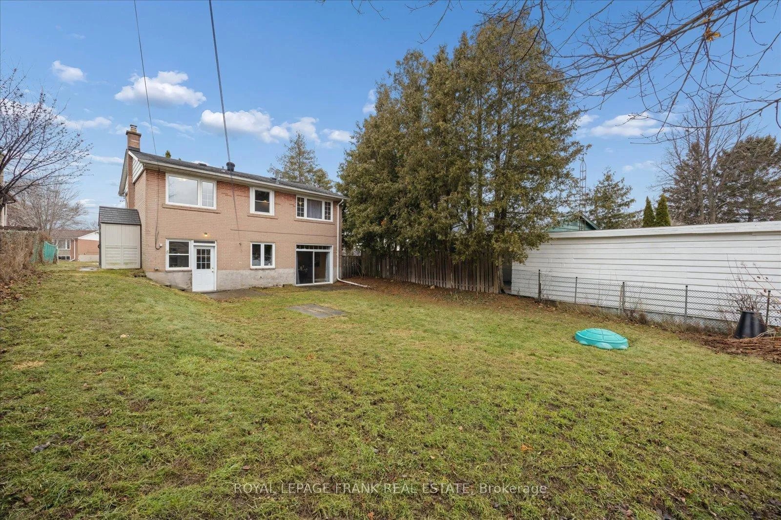 Photo 49 of 923 Greenwood Crescent, Whitby, Downtown Whitby — HOMEH