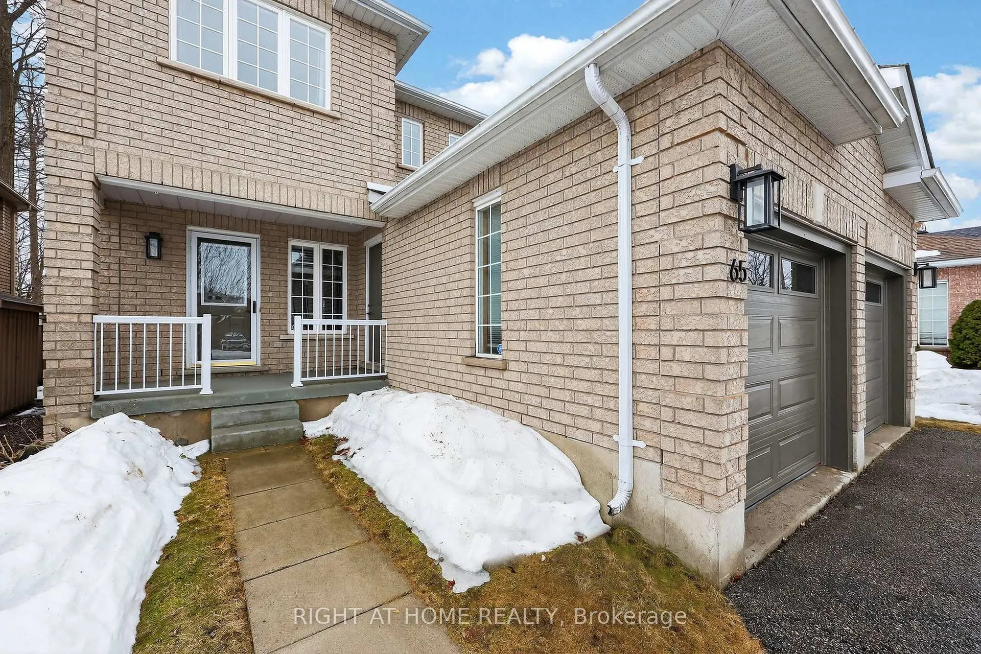 Photo 3 of 65 Masters Drive, Barrie, East Bayfield — HOMEH