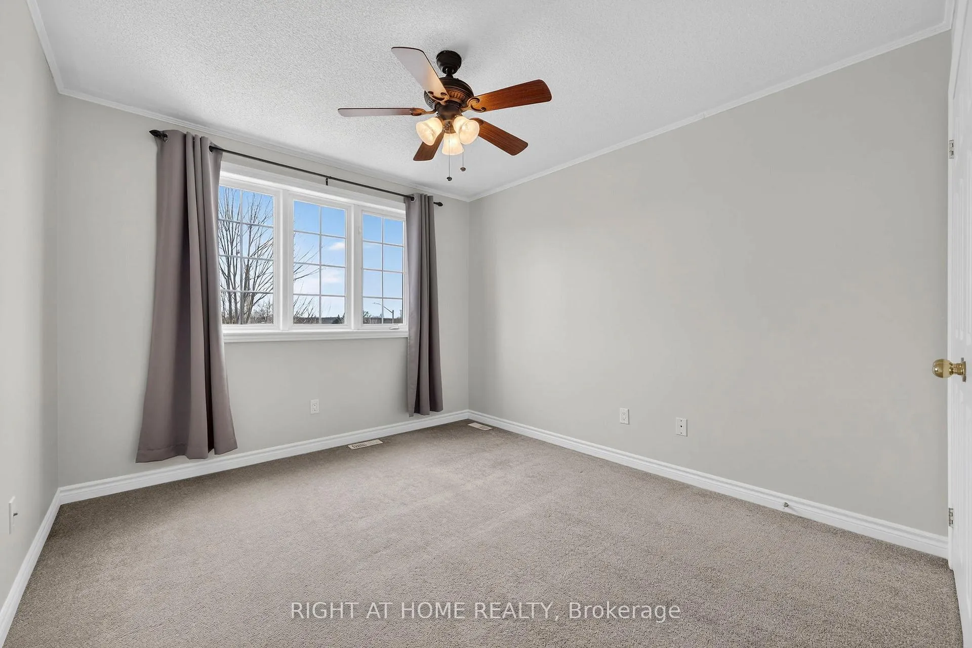 Photo 17 of 65 Masters Drive, Barrie, East Bayfield — HOMEH
