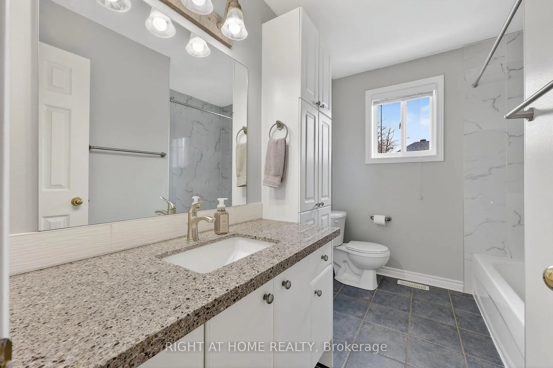Photo 19 of 65 Masters Drive, Barrie, East Bayfield — HOMEH