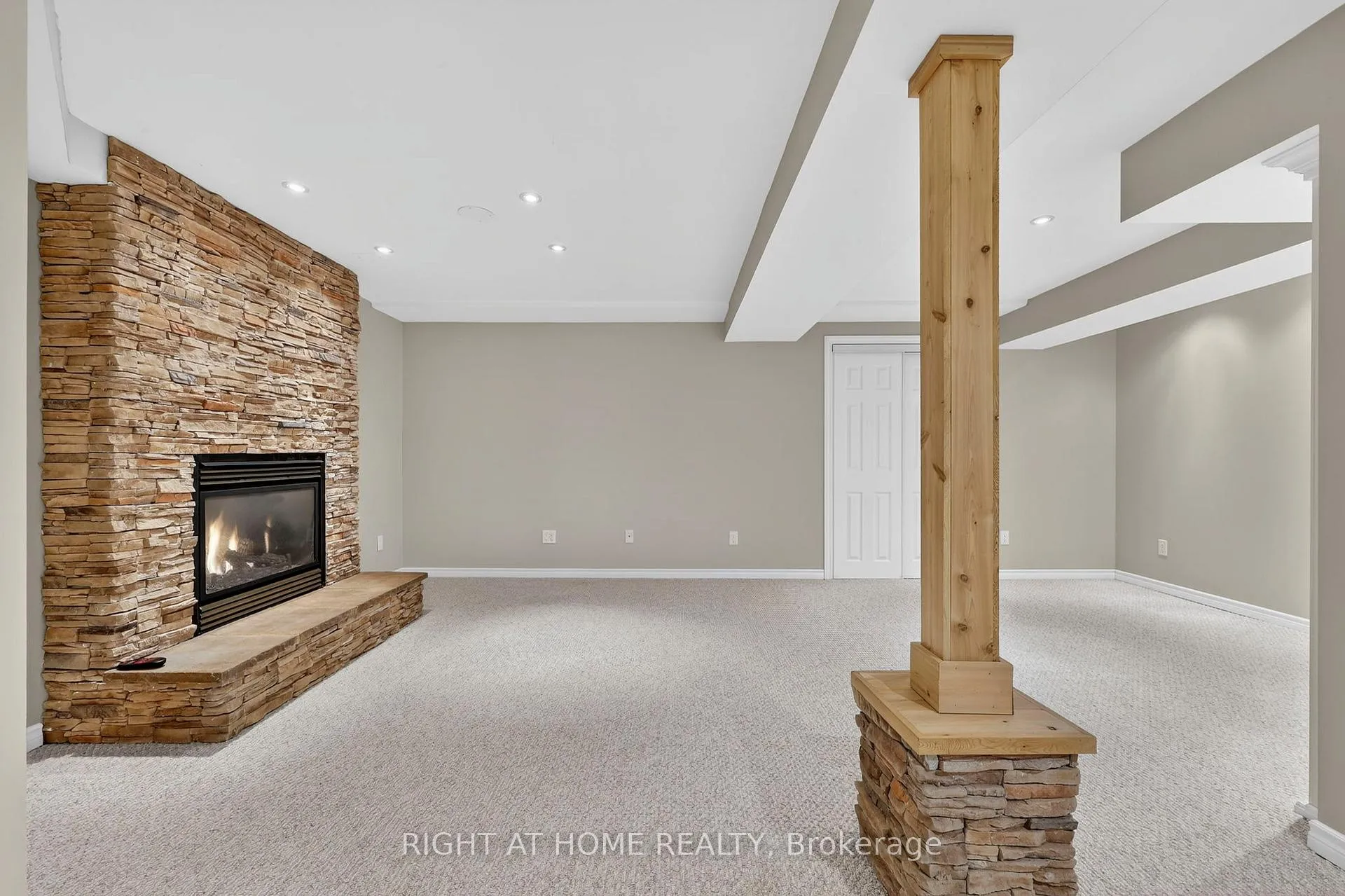 Photo 22 of 65 Masters Drive, Barrie, East Bayfield — HOMEH