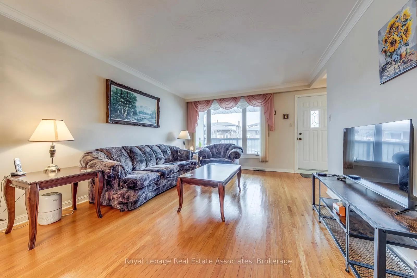 Photo 9 of 37 Prouse Drive, Brampton, Northgate — HOMEH