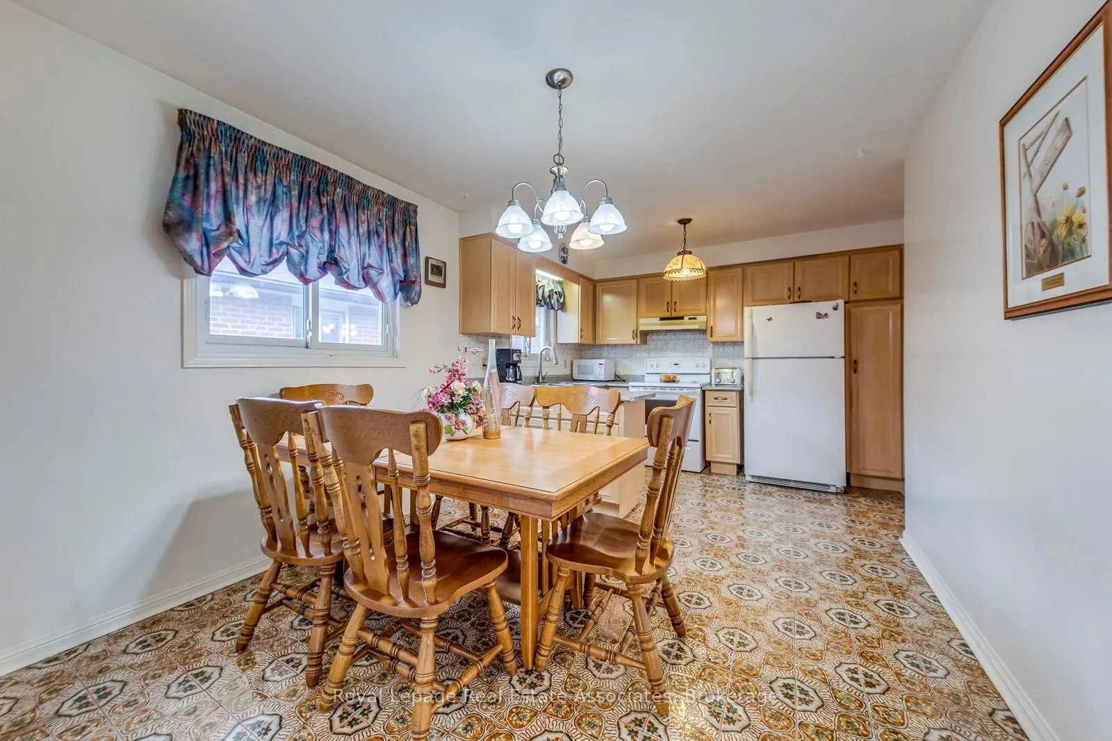 Photo 15 of 37 Prouse Drive, Brampton, Northgate — HOMEH