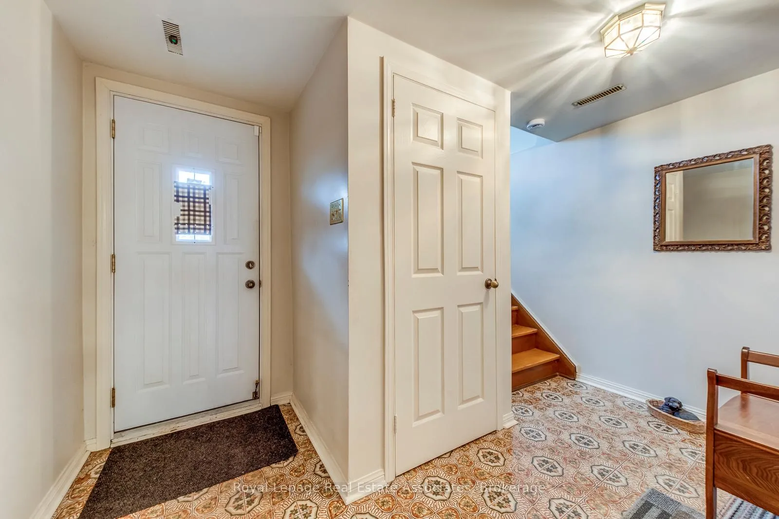Photo 30 of 37 Prouse Drive, Brampton, Northgate — HOMEH
