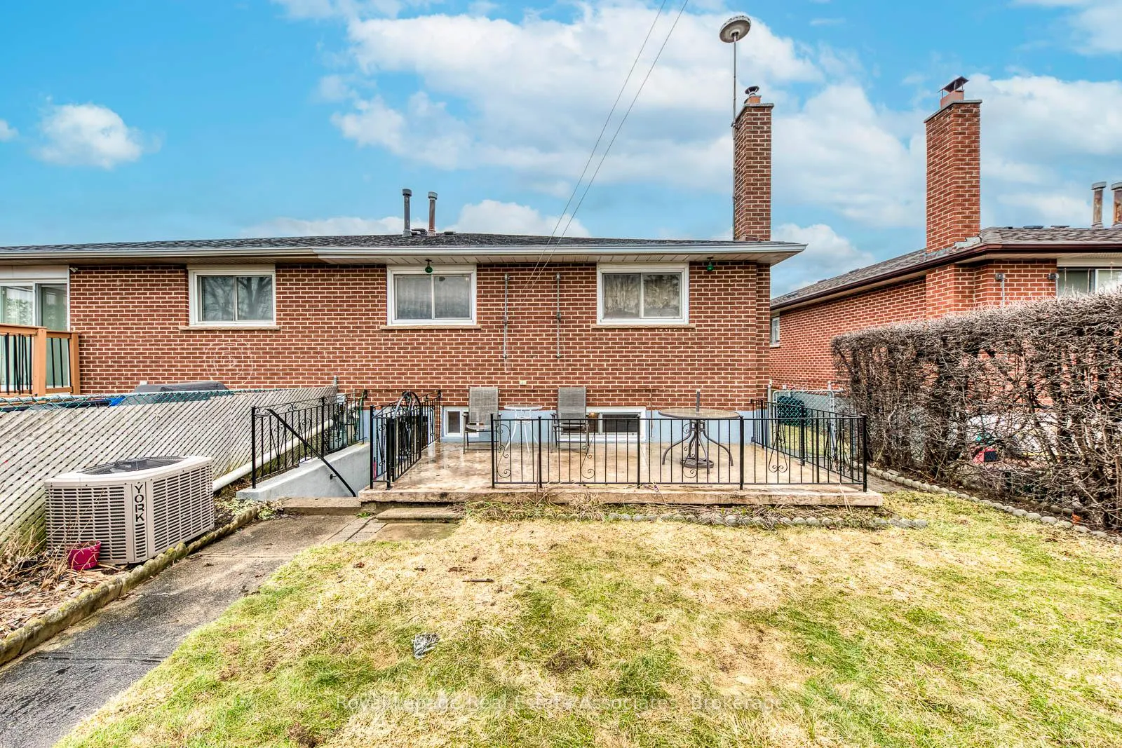 Photo 45 of 37 Prouse Drive, Brampton, Northgate — HOMEH