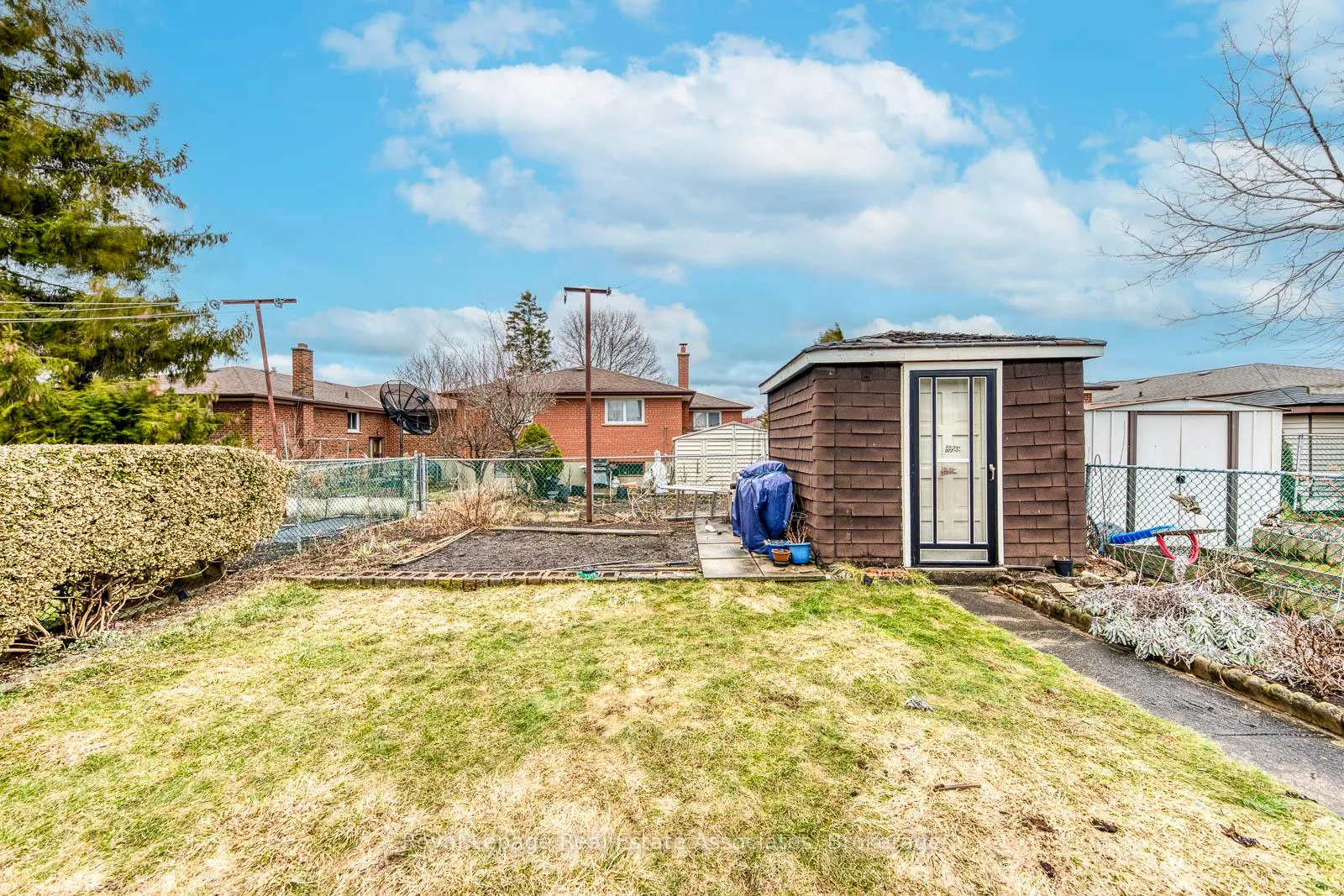 Photo 47 of 37 Prouse Drive, Brampton, Northgate — HOMEH