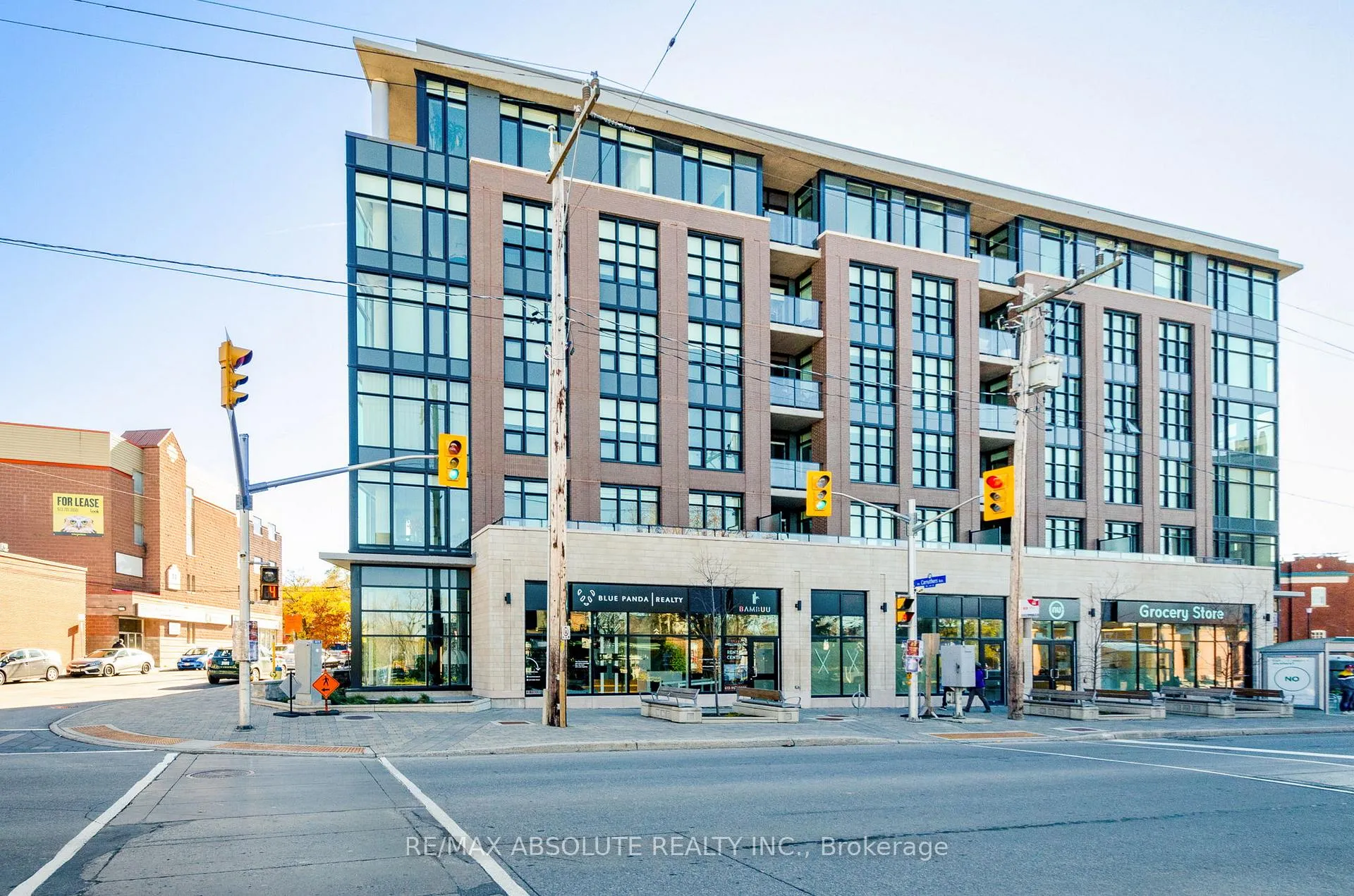 Photo 3 of Unit 406, 10 Rosemount Avenue, Ottawa, Hintonburg — HOMEH