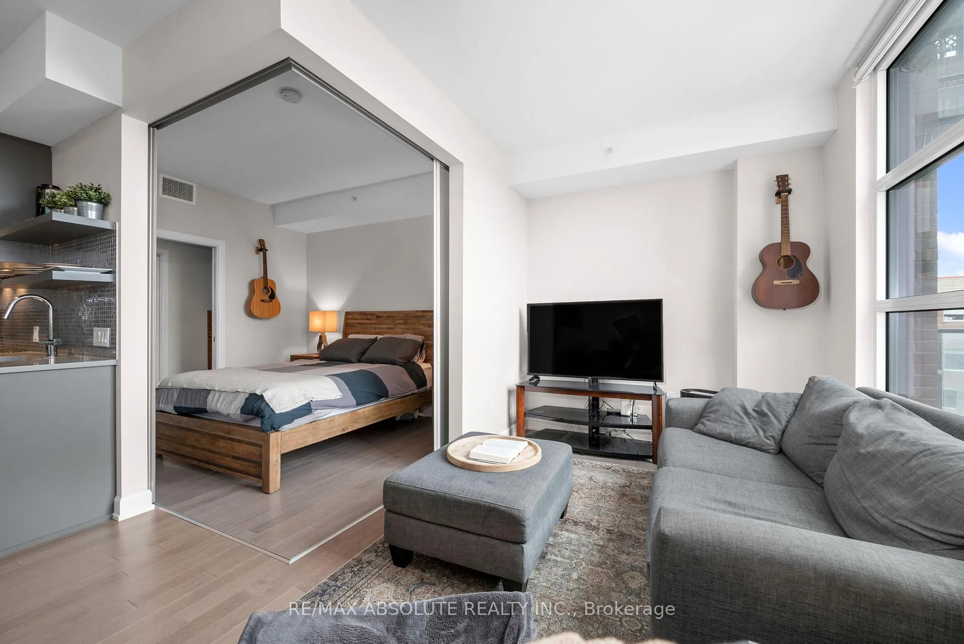 Photo 19 of Unit 406, 10 Rosemount Avenue, Ottawa, Hintonburg — HOMEH