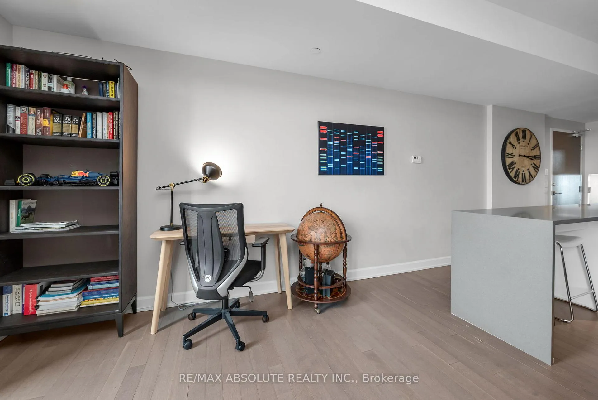 Photo 21 of Unit 406, 10 Rosemount Avenue, Ottawa, Hintonburg — HOMEH