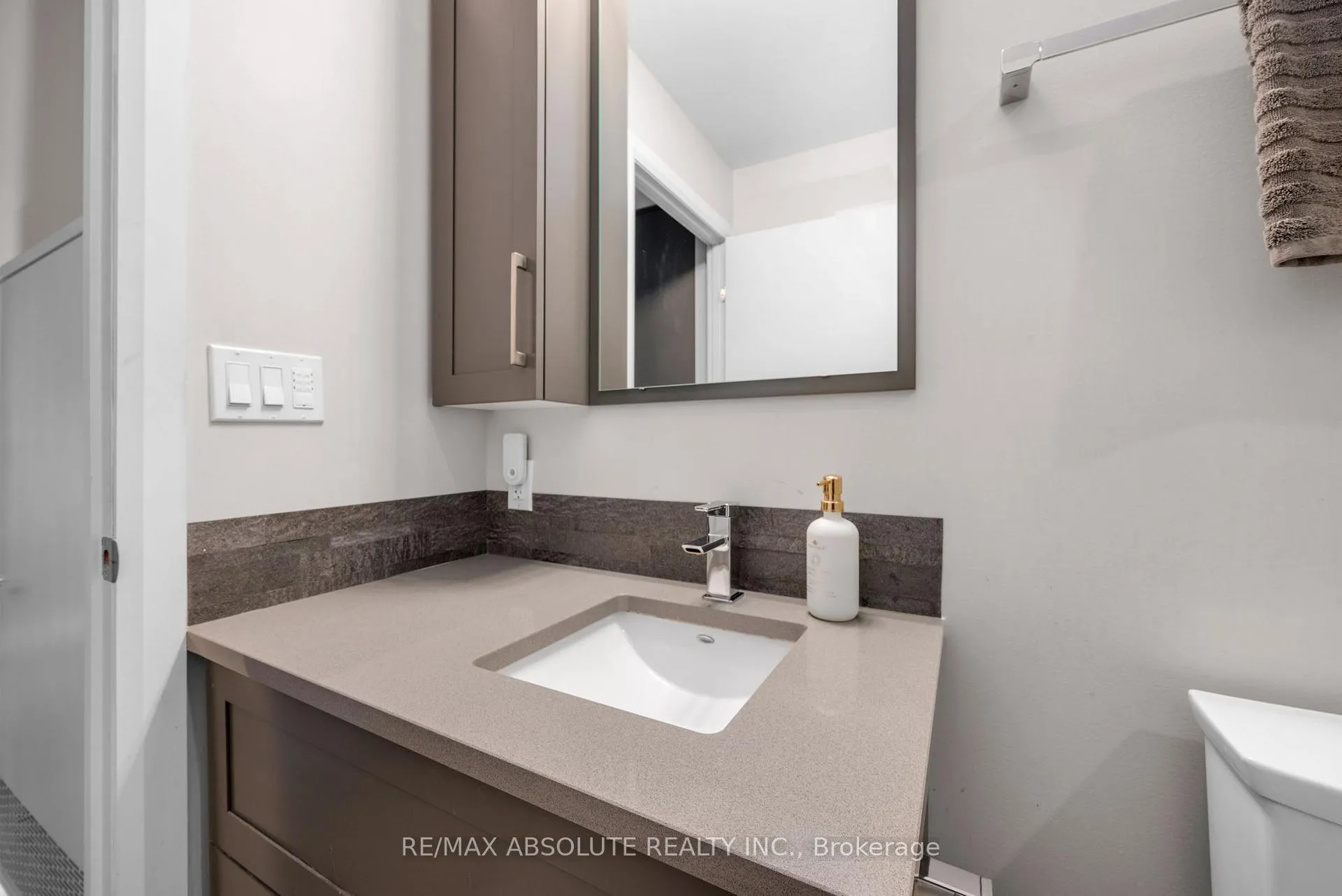 Photo 28 of Unit 406, 10 Rosemount Avenue, Ottawa, Hintonburg — HOMEH