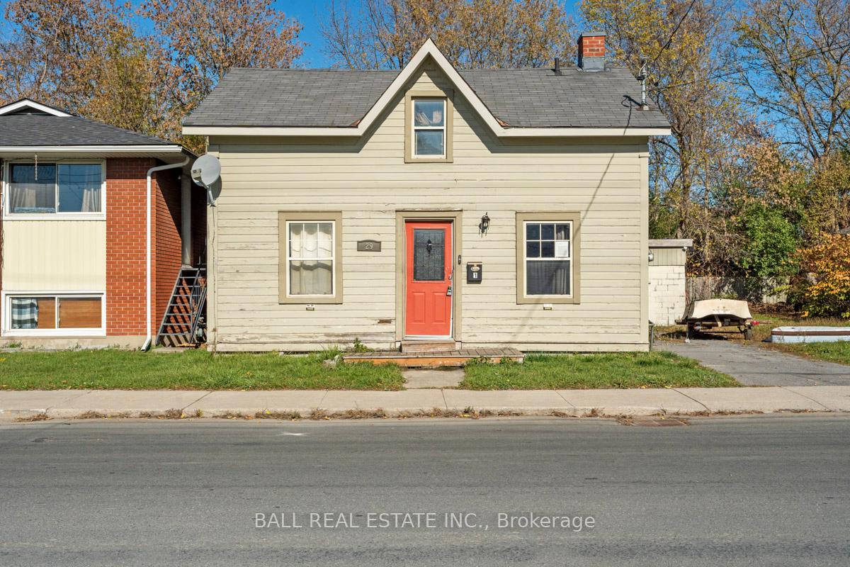Photo 1 of 29 Hickson Avenue, Kingston, East of Sir John A. Blvd — HOMEH