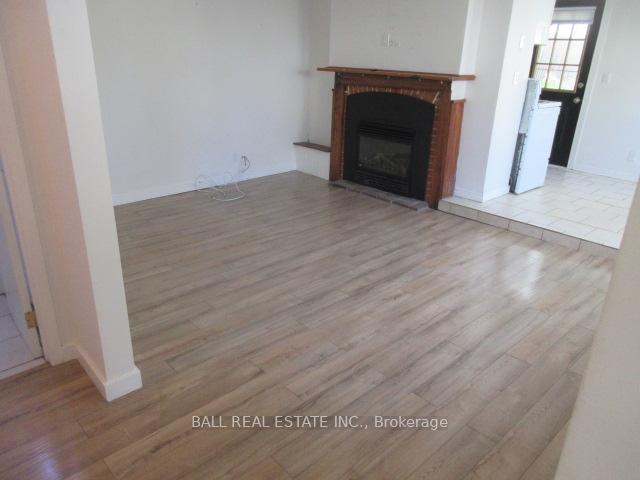 Photo 23 of 29 Hickson Avenue, Kingston, East of Sir John A. Blvd — HOMEH