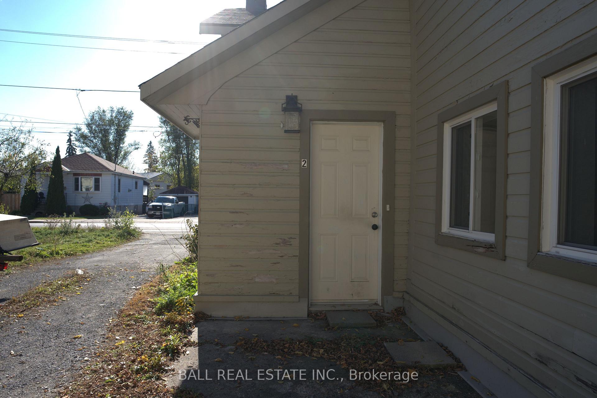 Photo 24 of 29 Hickson Avenue, Kingston, East of Sir John A. Blvd — HOMEH