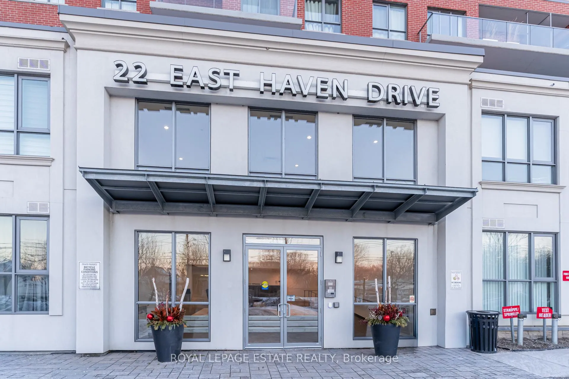 Front of Unit 818, 22 East Haven Drive