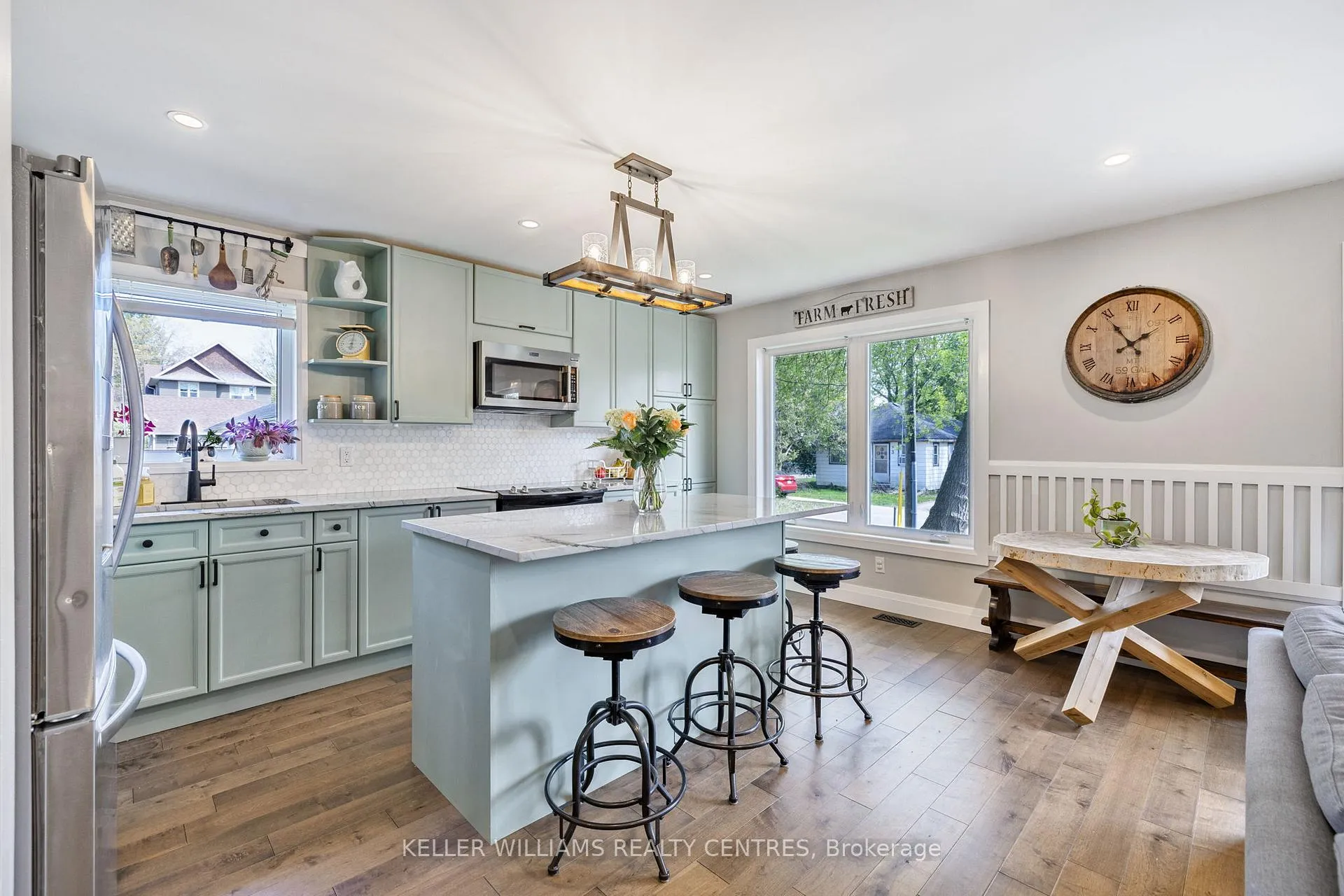 Photo 13 of 4 Selby Street, Innisfil, Cookstown — HOMEH