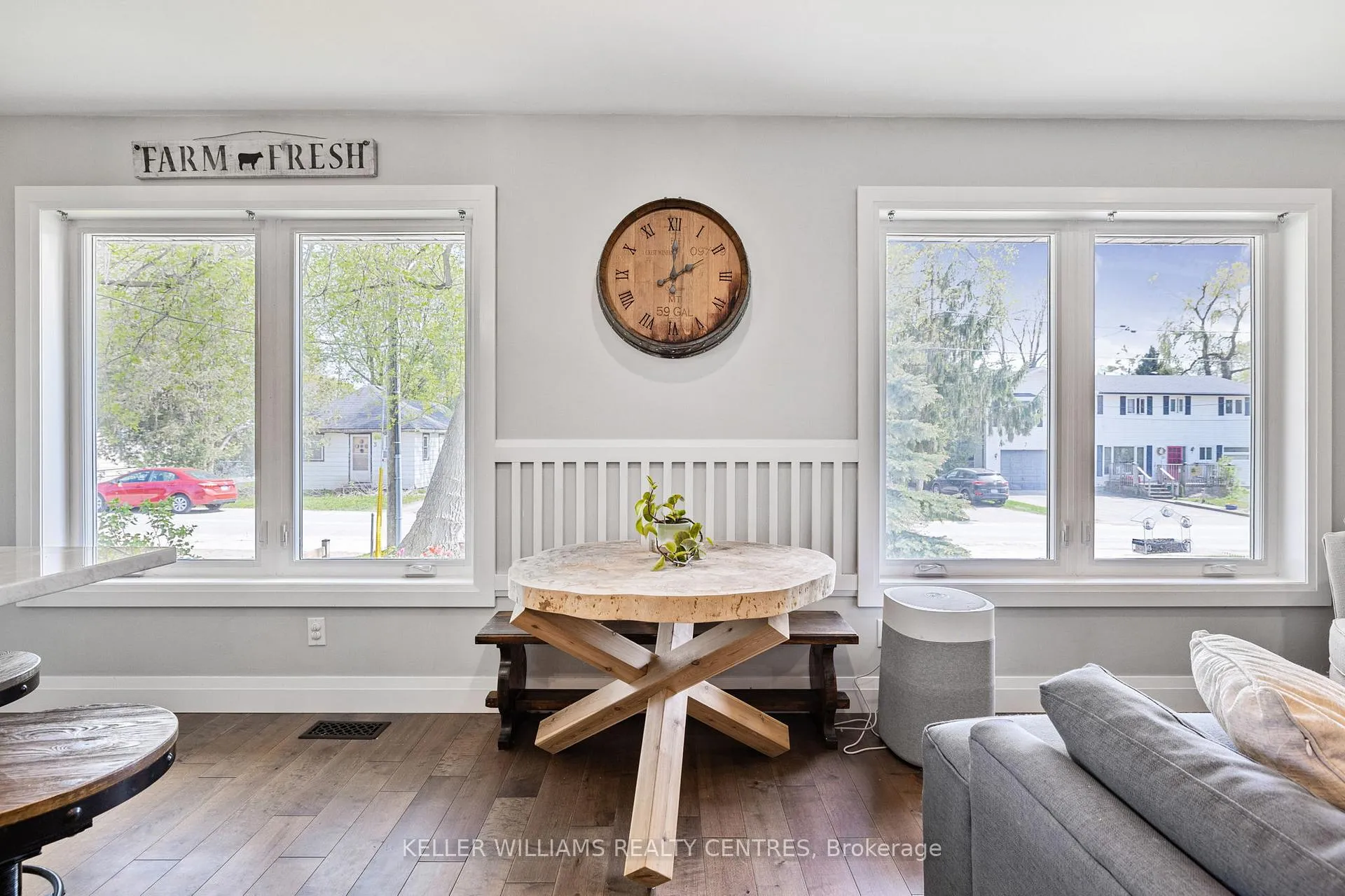 Photo 19 of 4 Selby Street, Innisfil, Cookstown — HOMEH