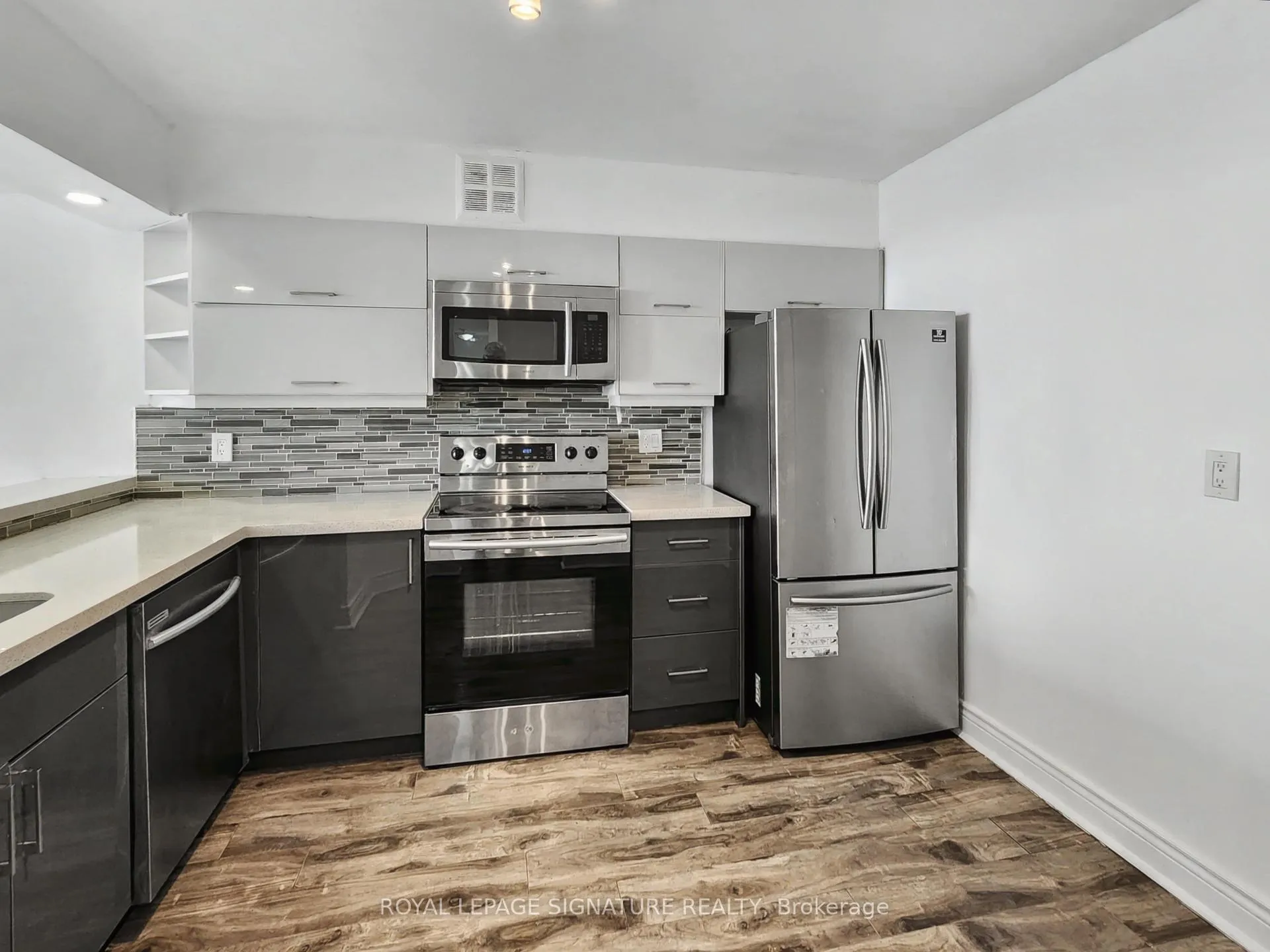 Photo 7 of Unit 1510, 236 Albion Road, Etobicoke, Elms-Old Rexdale — HOMEH