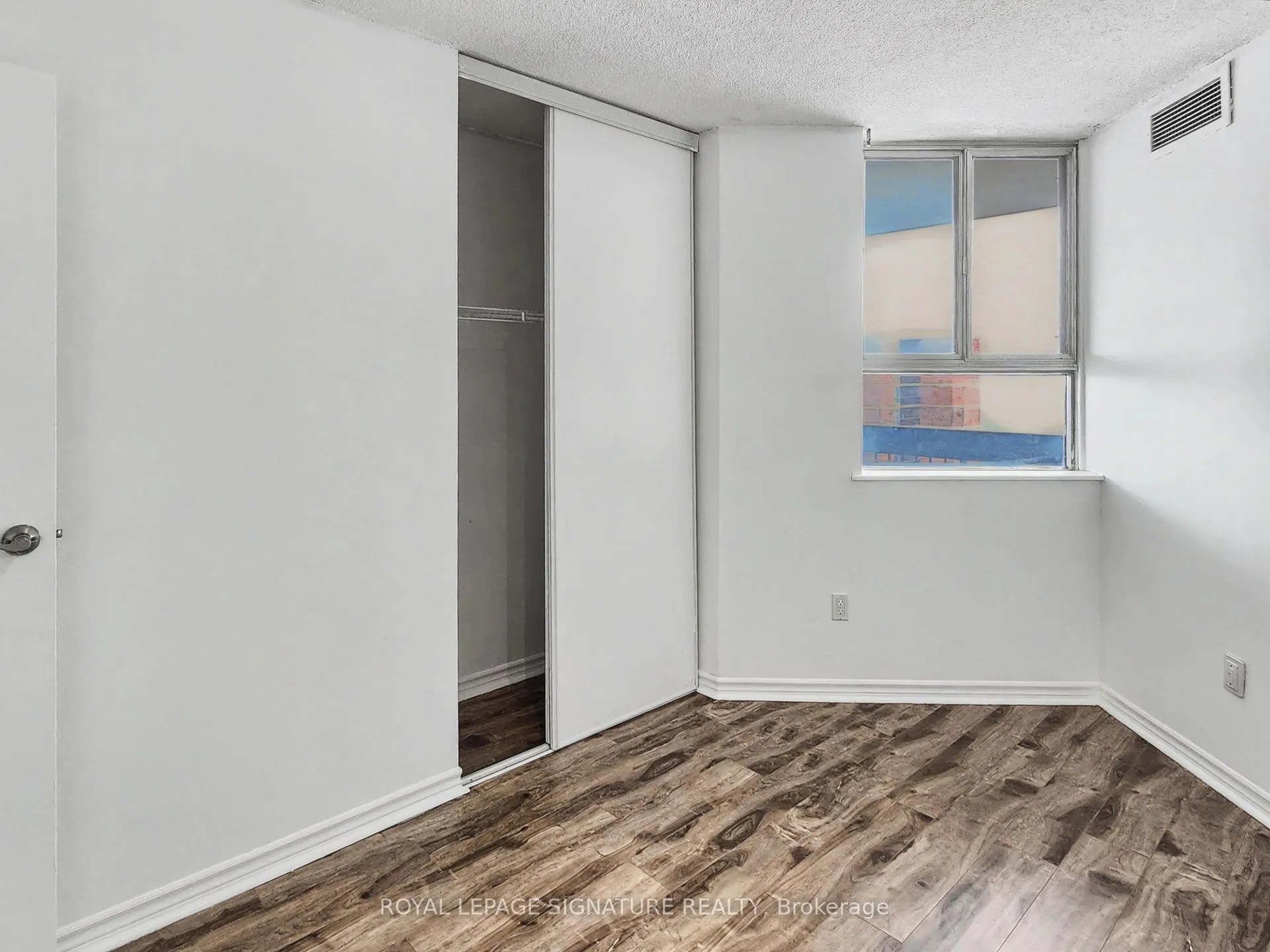 Photo 14 of Unit 1510, 236 Albion Road, Etobicoke, Elms-Old Rexdale — HOMEH