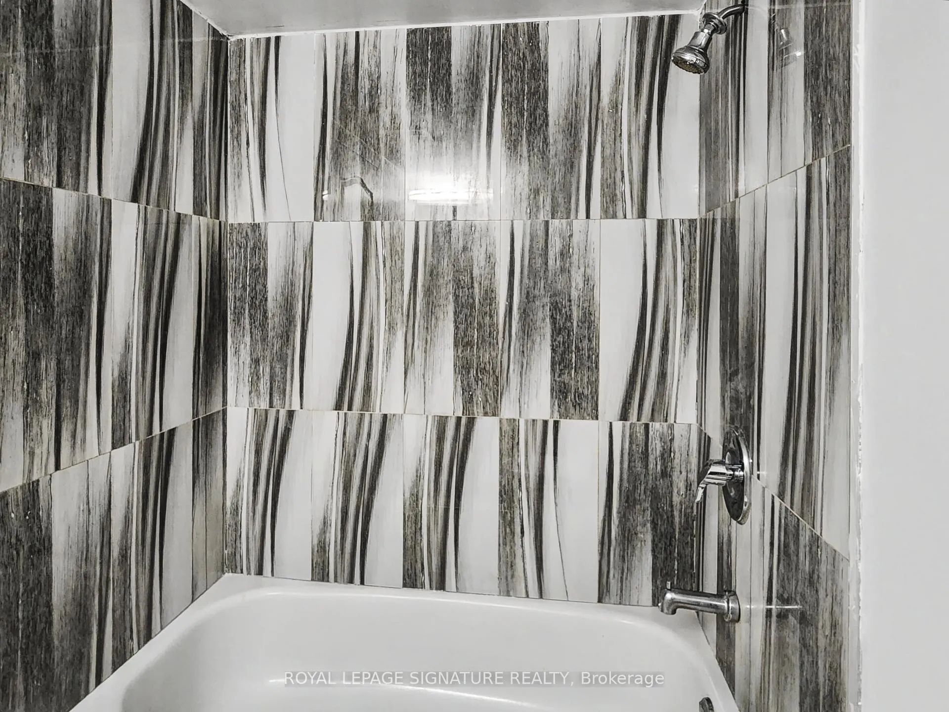 Photo 17 of Unit 1510, 236 Albion Road, Etobicoke, Elms-Old Rexdale — HOMEH