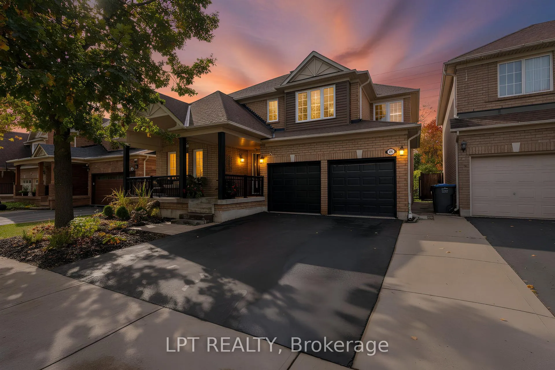 Photo 1 of 32 Fireside Drive, Brampton, Fletcher's Meadow — HOMEH