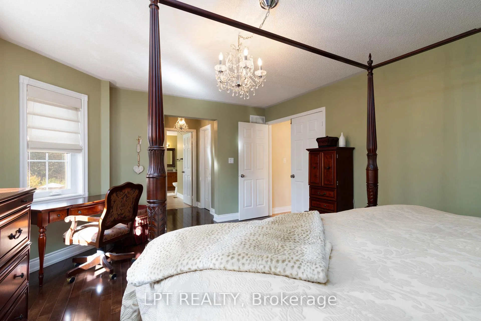 Photo 22 of 32 Fireside Drive, Brampton, Fletcher's Meadow — HOMEH